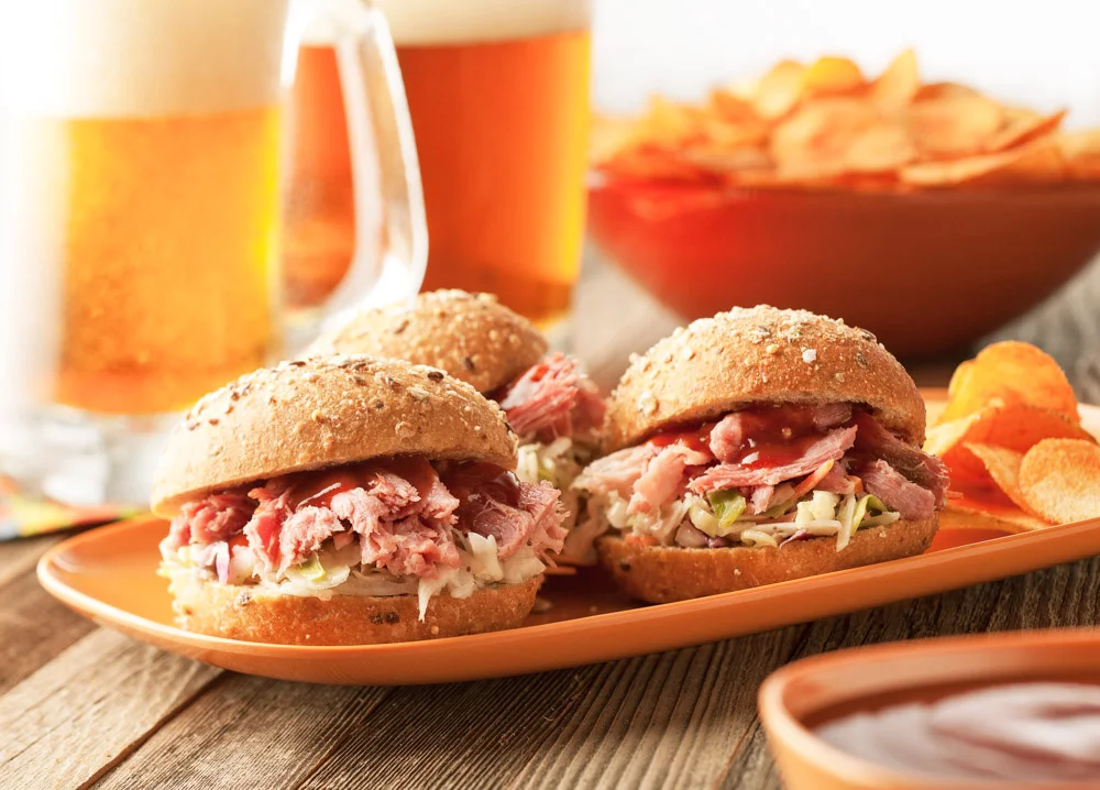 Curly'sPorkSliders2_6-2-3-2-2.jpg