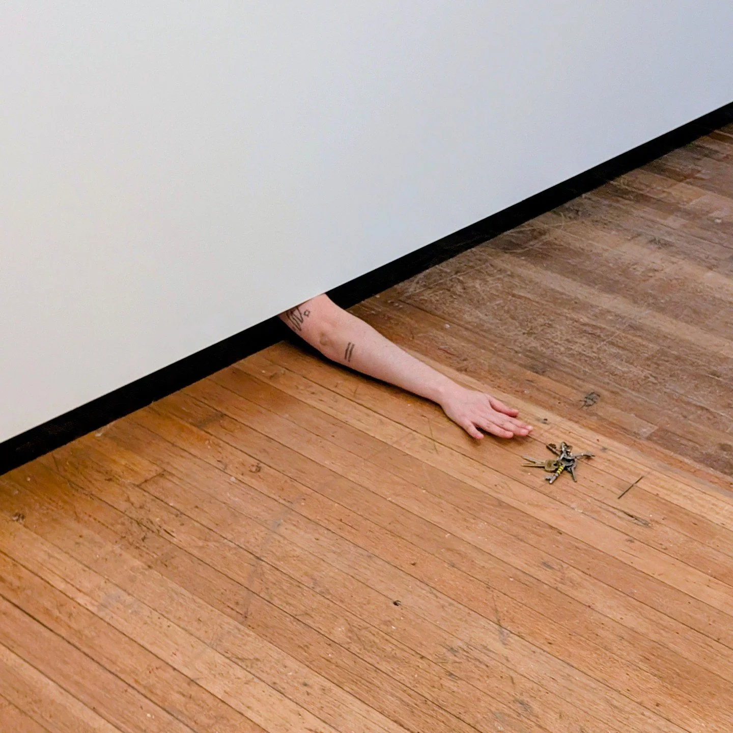 This playful exhibition takes our usual interactions with art and messes with our expectations. We paint a life model while sitting at an easel that spins and moves, so they aren&rsquo;t always in sight. We spot some keys on the floor, thinking someo