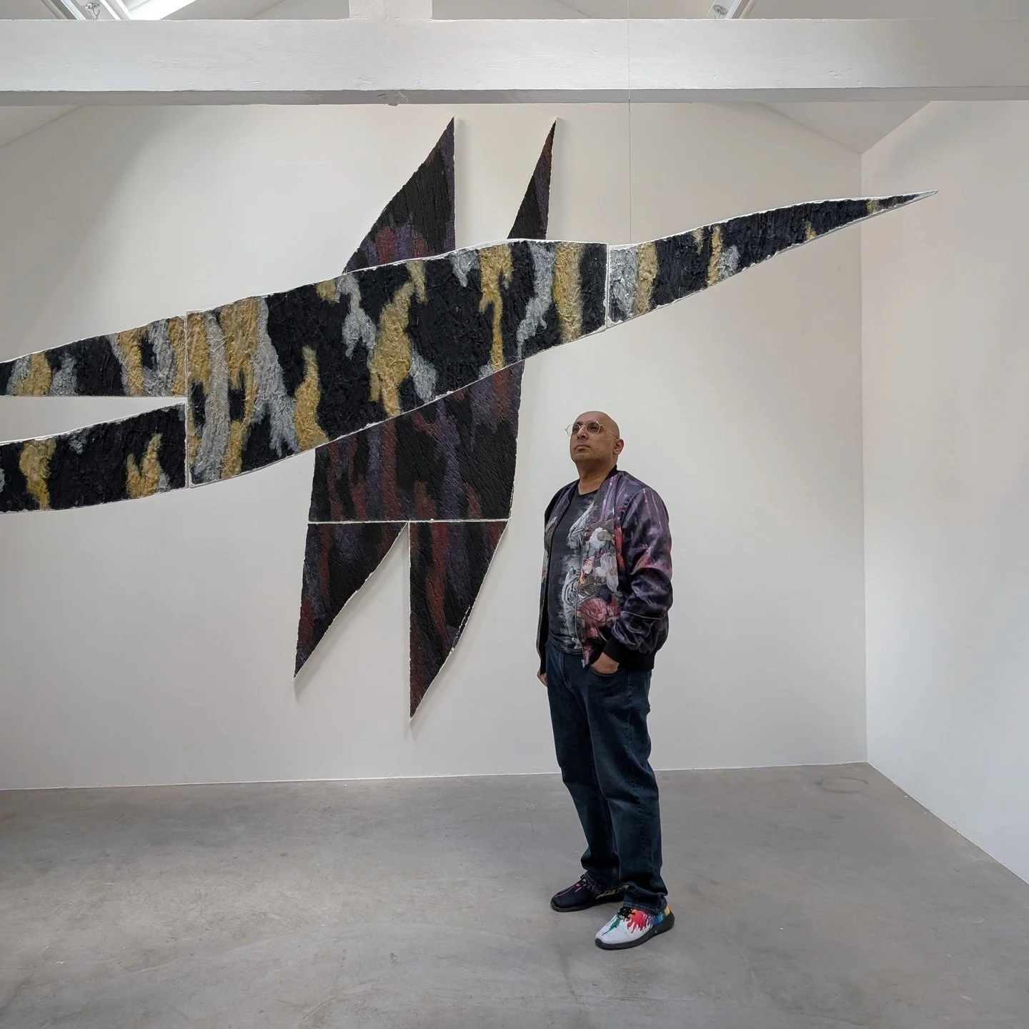 It&rsquo;s said that a great painting leaps off the canvas; well, here they come shooting out of the walls. Mateo Revillo paints abstract works on standard canvases, then slices them apart and recomposes them, reconfiguring them in the gallery space.