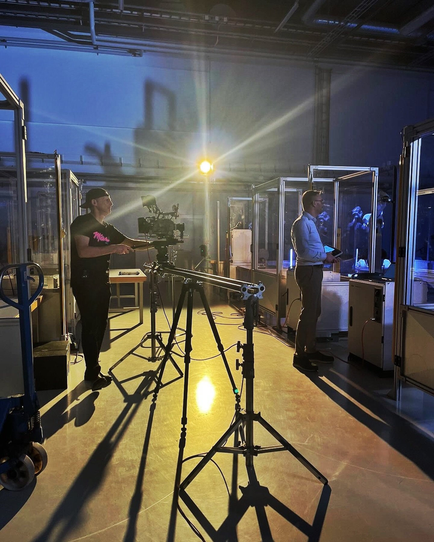 Enjoyed a big lighting job for a tech client a few weeks back. Great to have an ace lighting &amp; camera crew on board for the day. And we&rsquo;ll do it all again in a few weeks. Looking forward to seeing the results. Thanks to gaffer @redbear77, ?