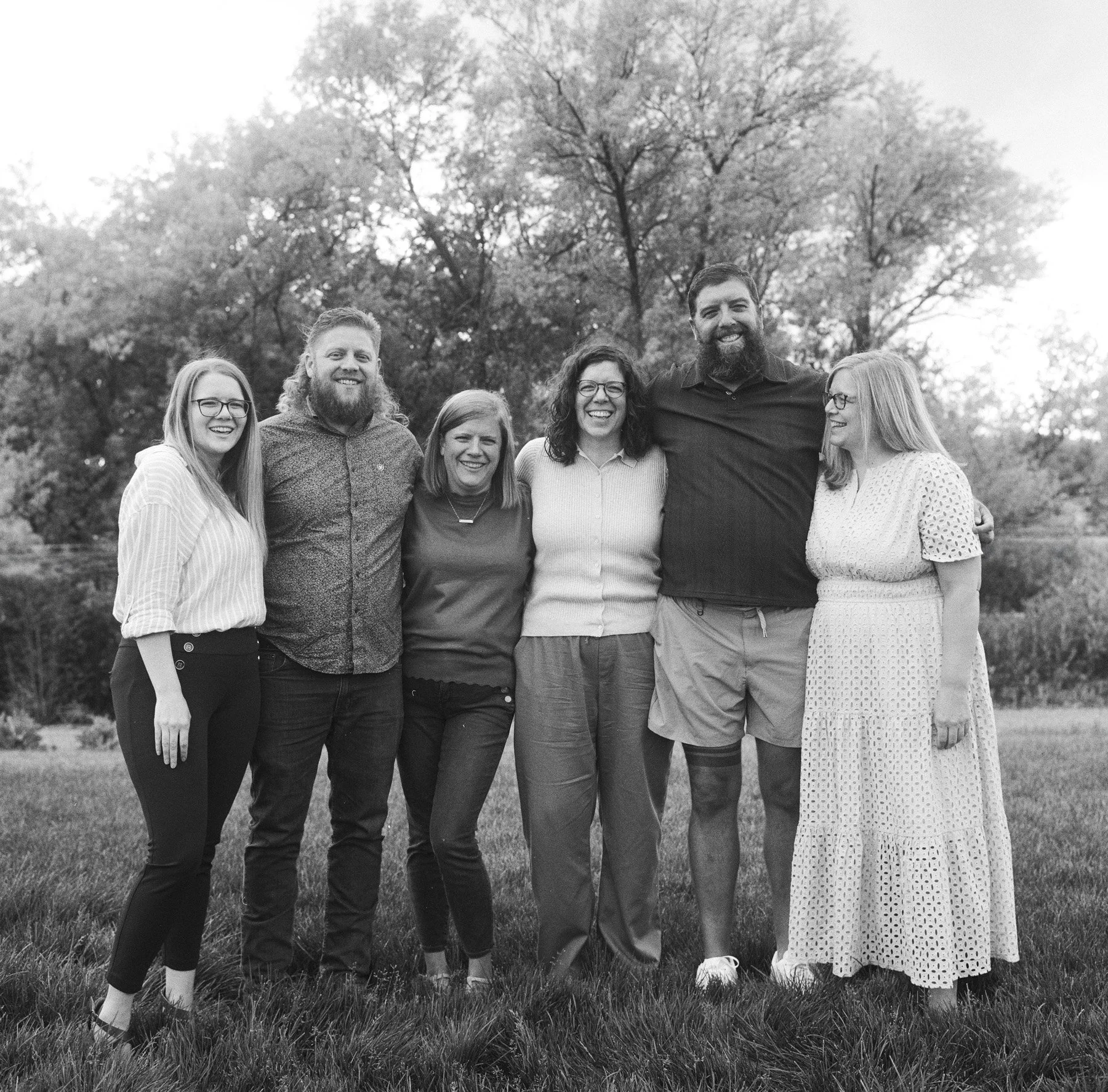 family-portrait-photographer-000096340003.jpg