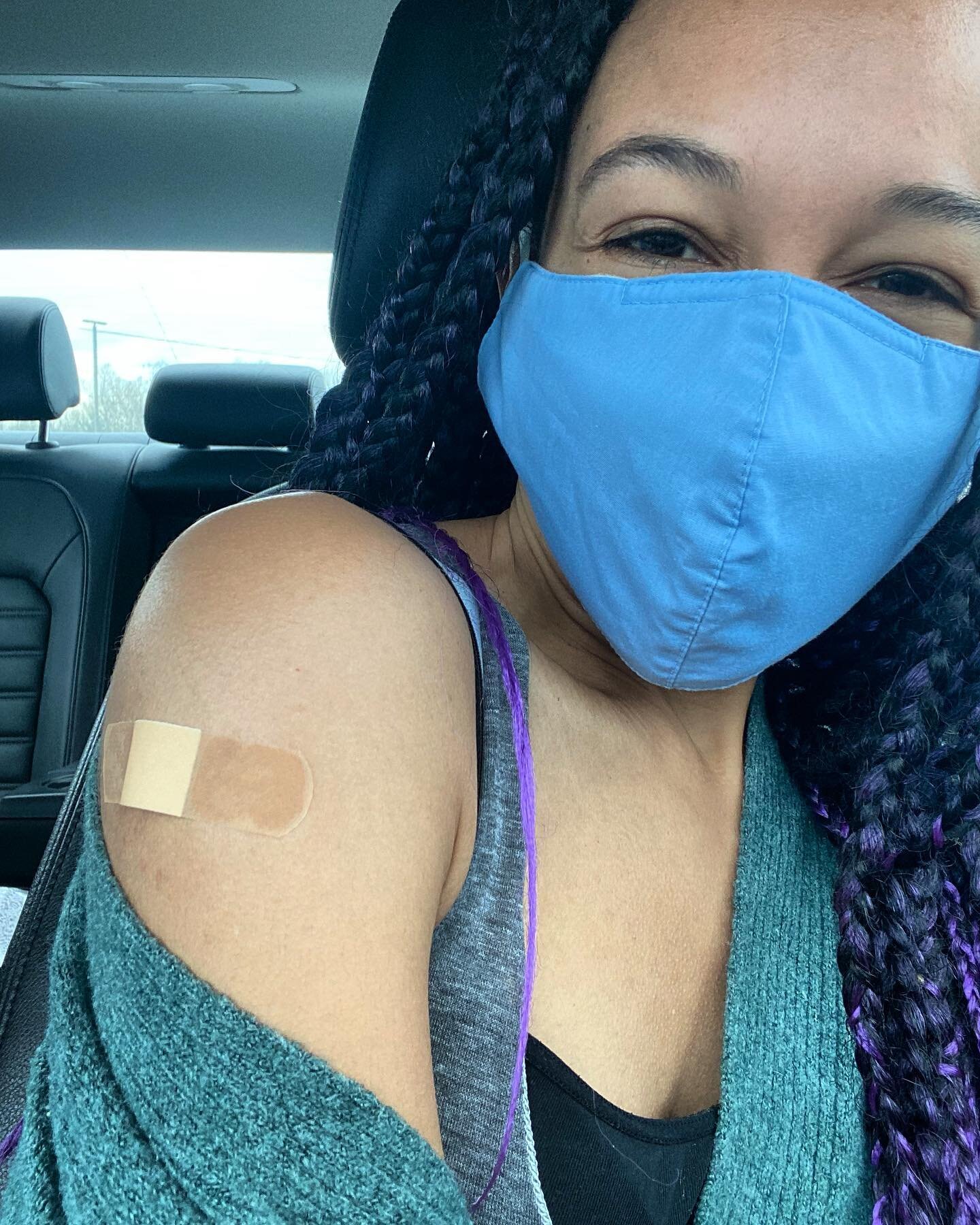 Step 1 of 2 🩹🙌🏽 Very strange to go to my former high school to get my first Moderna vaccine shot - I remember it being much bigger when I had to run the perimeter of the basketball court for gym drills?? Anyway, shout out to Medicine and Science, 