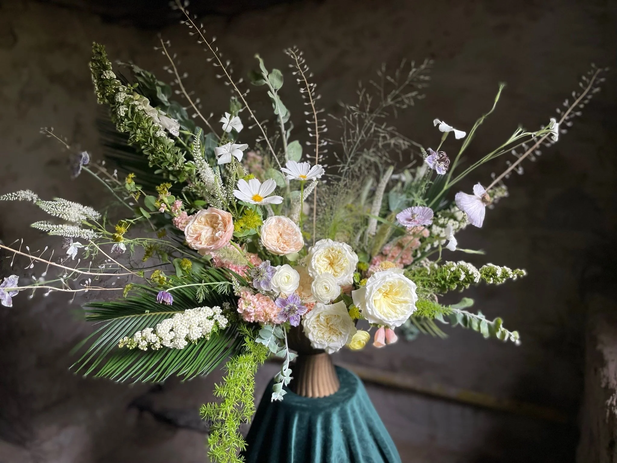 Large centerpiece white.jpeg