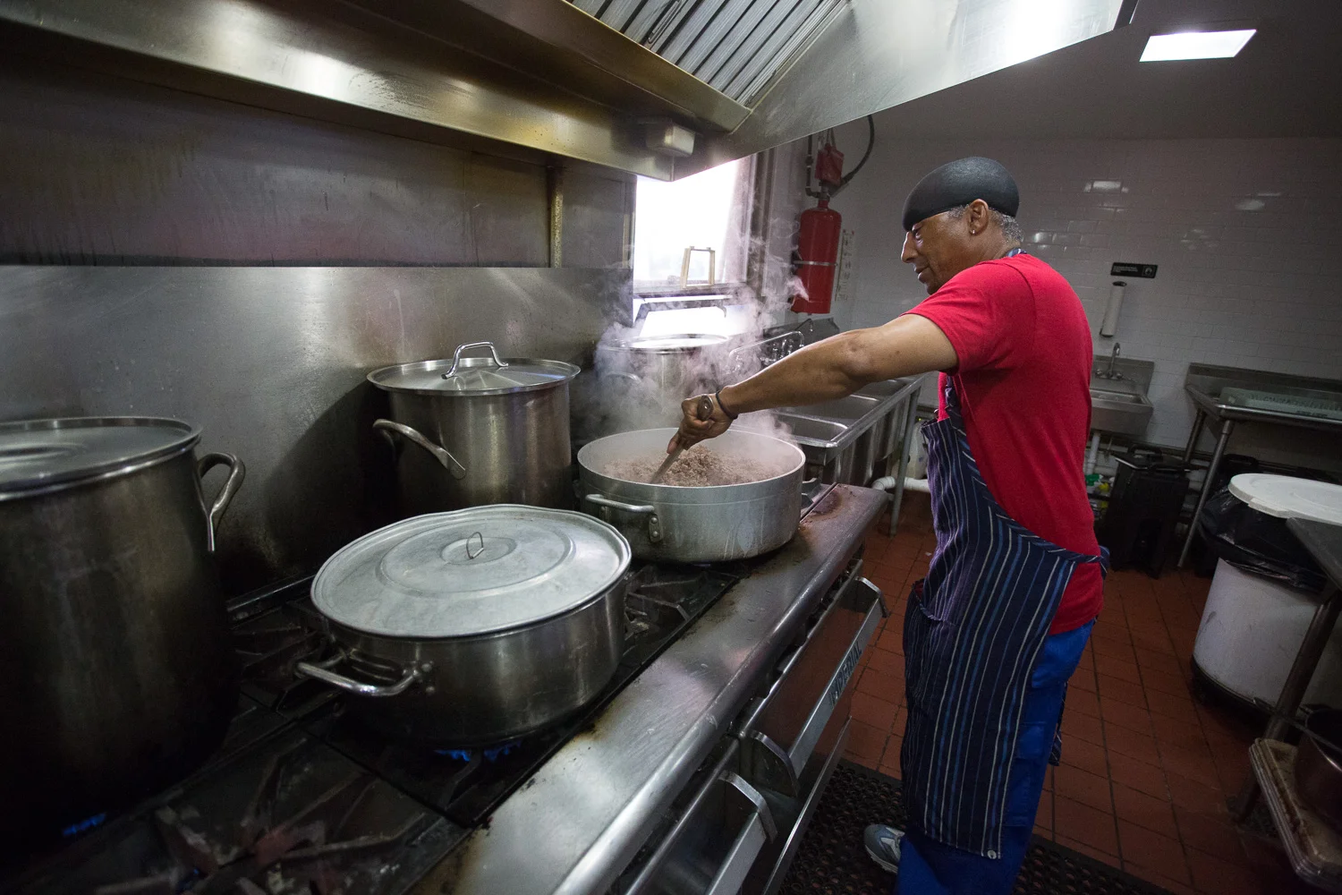 CCNHSoupKitchenWeb-2910.jpg