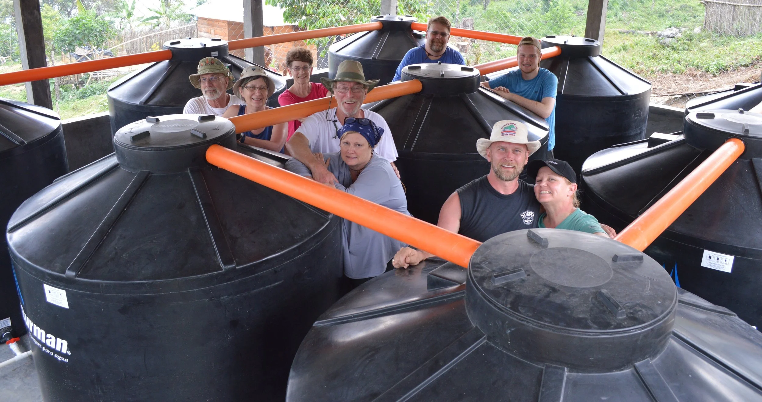Everett-Port Gardner Rotary Team: Installing life saving water storage tanks in the village of El Porvenir