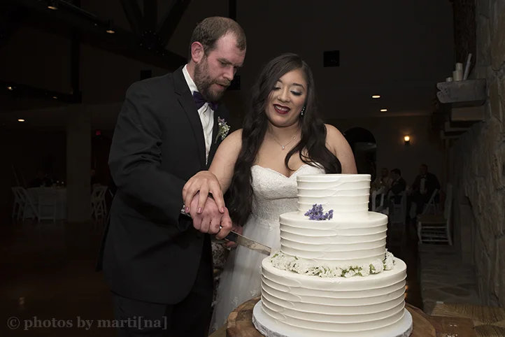 red-ridge-receptions-wedding-photos-by-martina-31.jpg