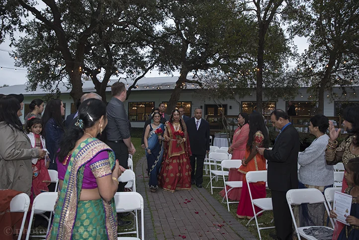 austin-wedding-photos-by-martina-creekside-20.jpg
