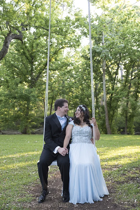 austin-awesome-wedding-photography-chateau-on-the-creek-29.jpg