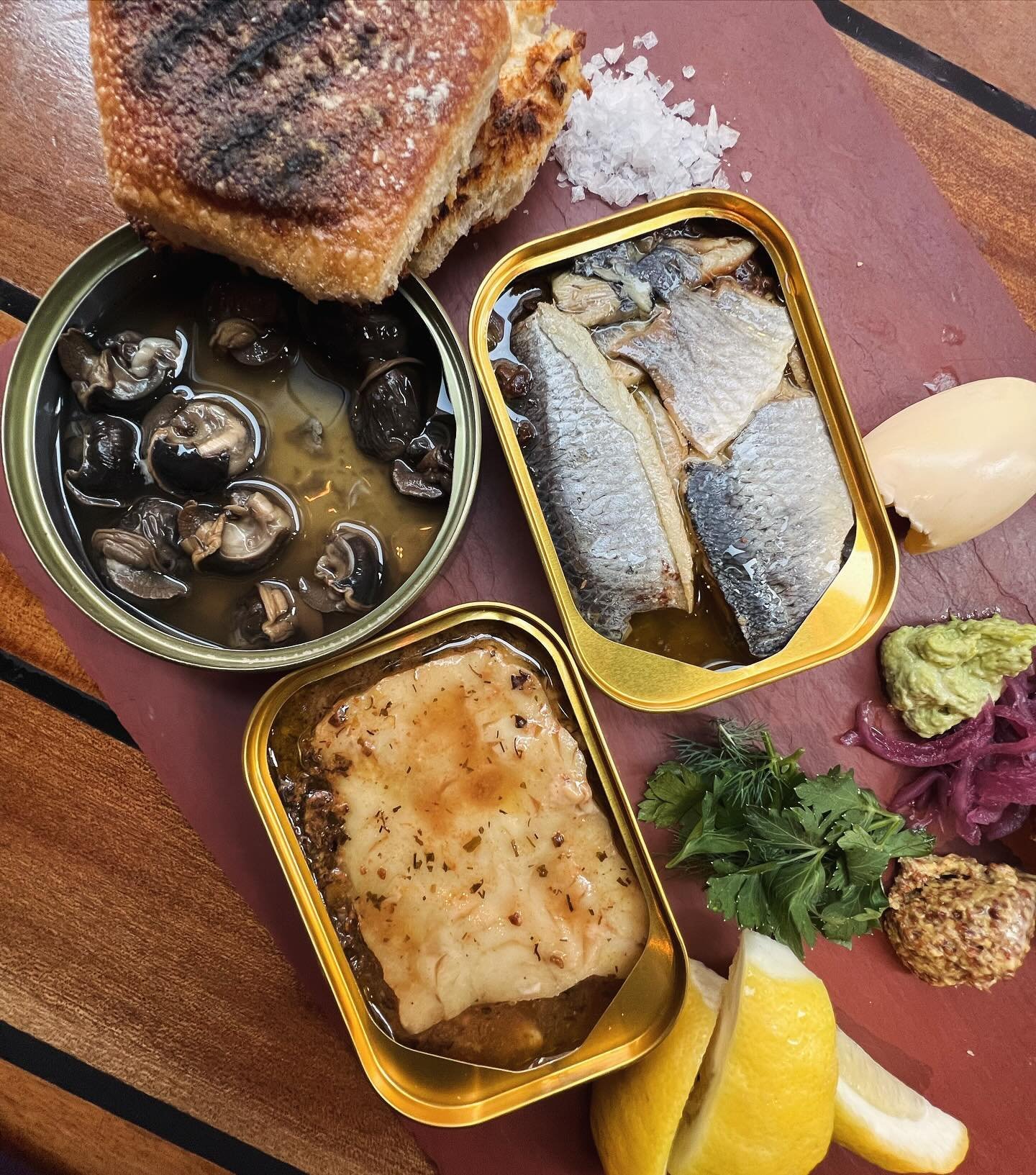 One fish, two fish, red fish, blue fish.....

New tins from Denmark &amp; Greece hit the menu last week and #damngina they are divine - introducing @havsmag pollack &amp; herring fillets in seaweed pesto, as well as @minnowworld snails in brine 🐌 - 