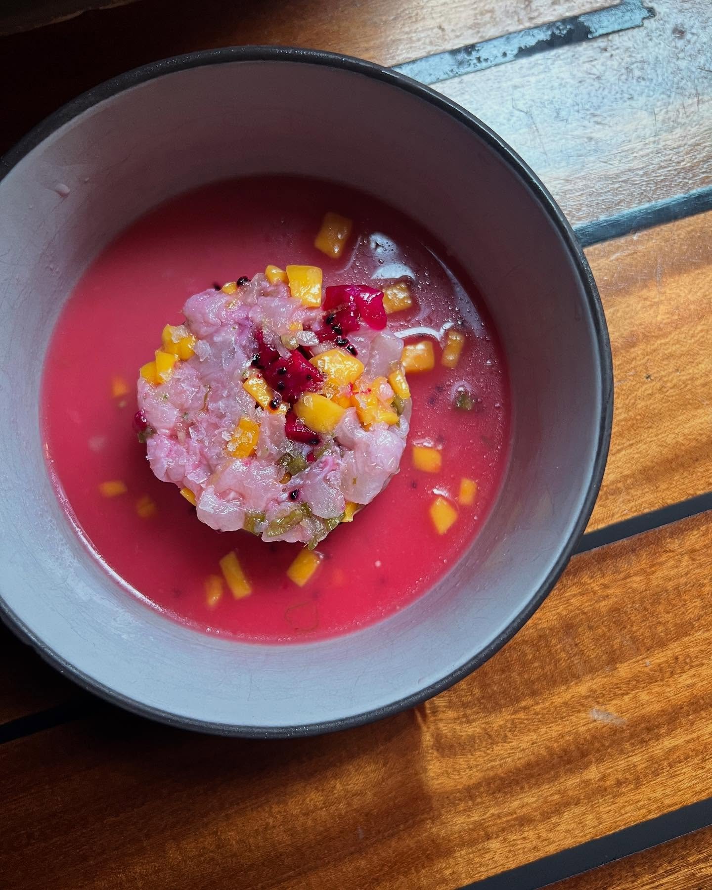 .
Red Snapper ceviche | jalape&ntilde;o relish, mango, dragon fruit 

Tis the season for snappy, citrus driven proteins and this one certainly hits the spot! From the mind of Chef @kathrynbritten straight to your plate. Come and get it! 

#ceviche #s