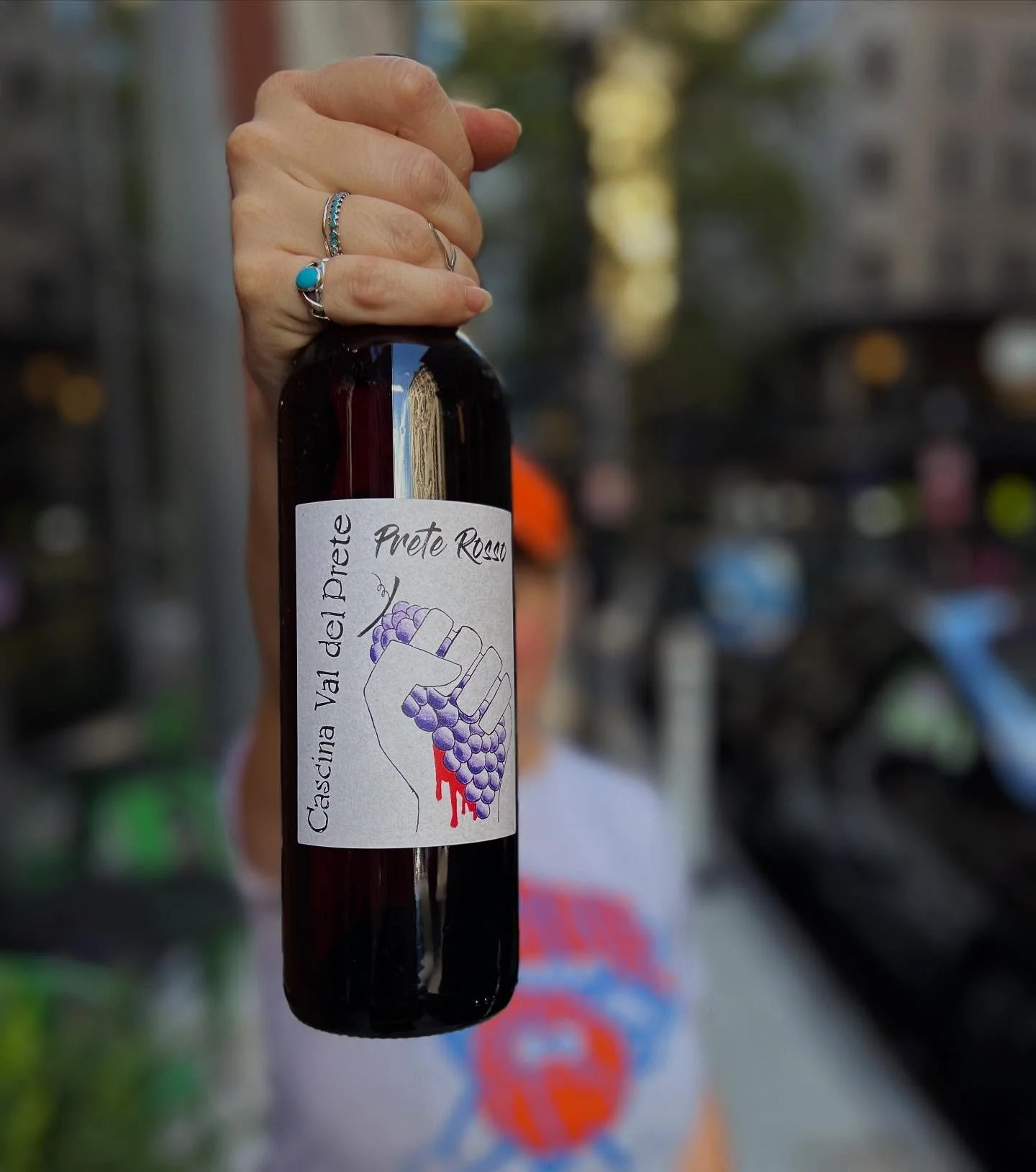💥Chill the #^ck out - it's Friday &amp; this chilled red is bringing the &quot;clock out early&quot; vibz💥 

@cascinavaldelprete is killing it with this one! A Nebbiolo blend that will fuel up your spirits for tomorrows #nokingsday 💪🏼 #bostonwine