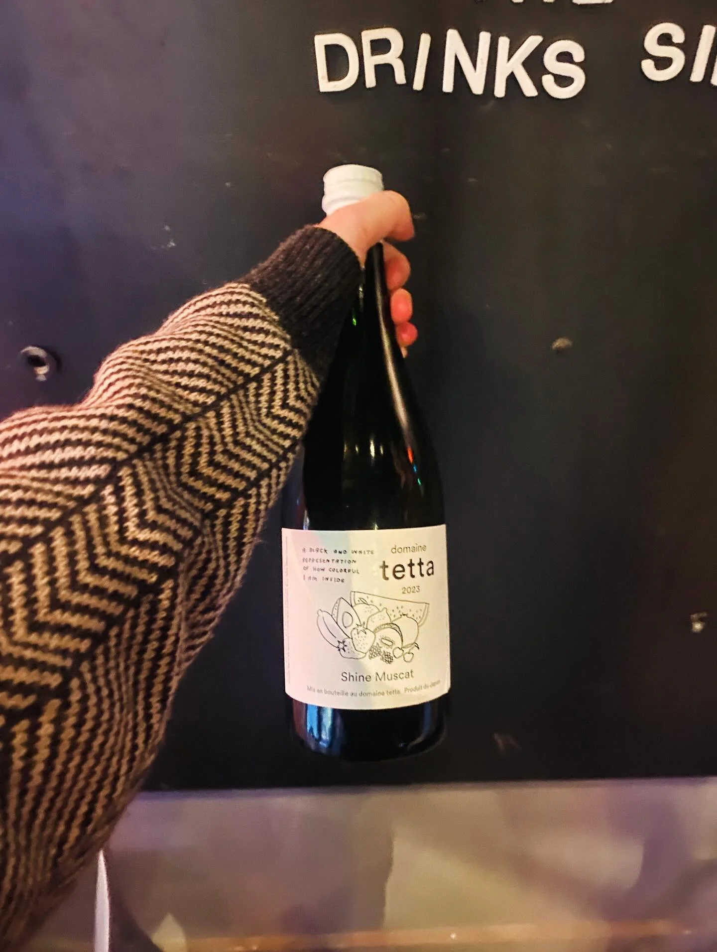Shine on ✨ This crazy diamond is a stunning, tropical blend of Shine Muscat, Sauvignon Blanc, Riesling, and Chenin from Okayama, Japan. @domaine_tetta has crafted a wine with balanced hints of sweetness, full flavor, and incredible, memorable texture