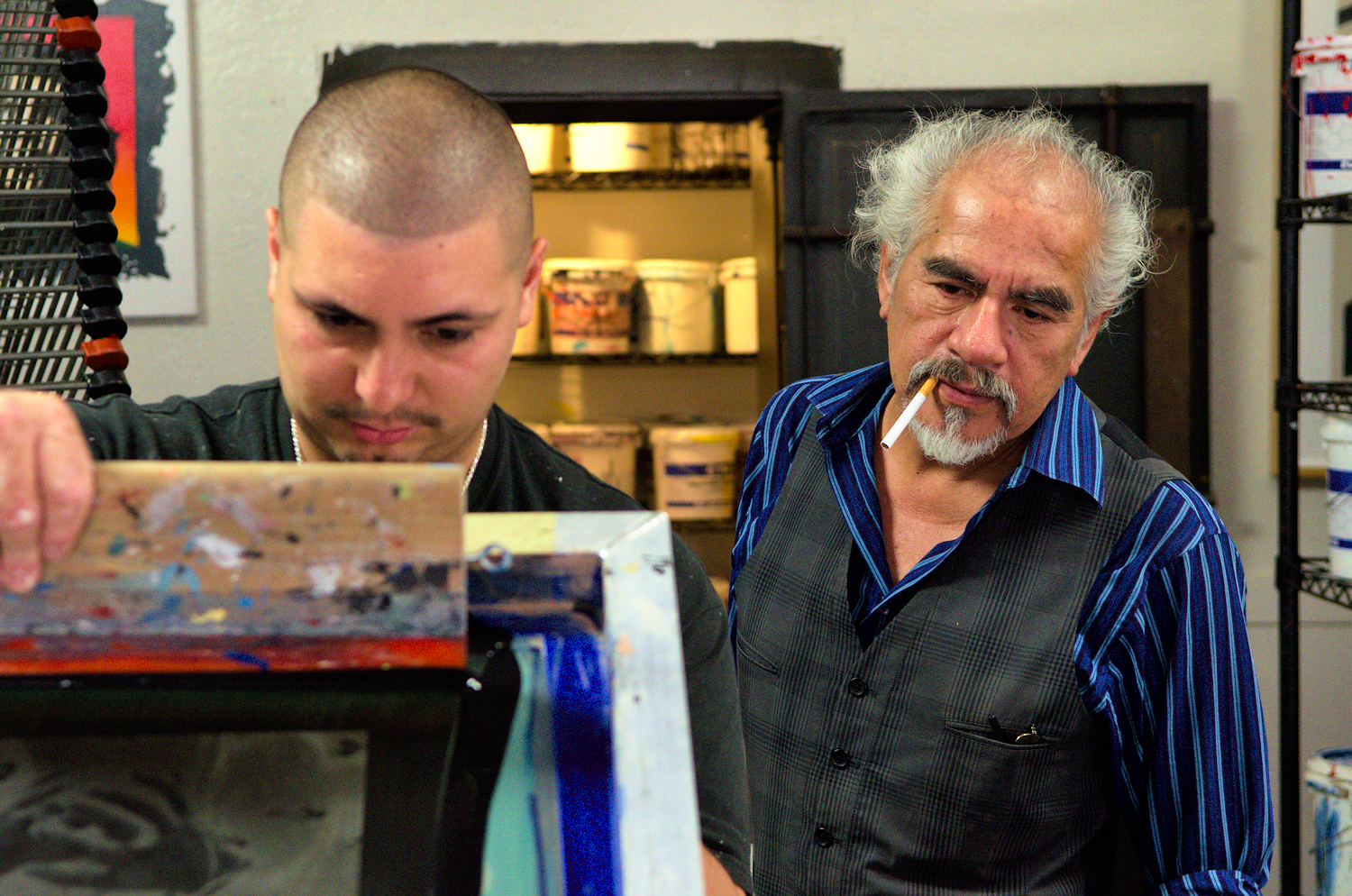  Richard Duardo (right), printmaster and founder of the renowned Modern Multiples Editions. His studio is a major established actor, working with local and international contemporary artists such as the street artists Shepard Fairey. 