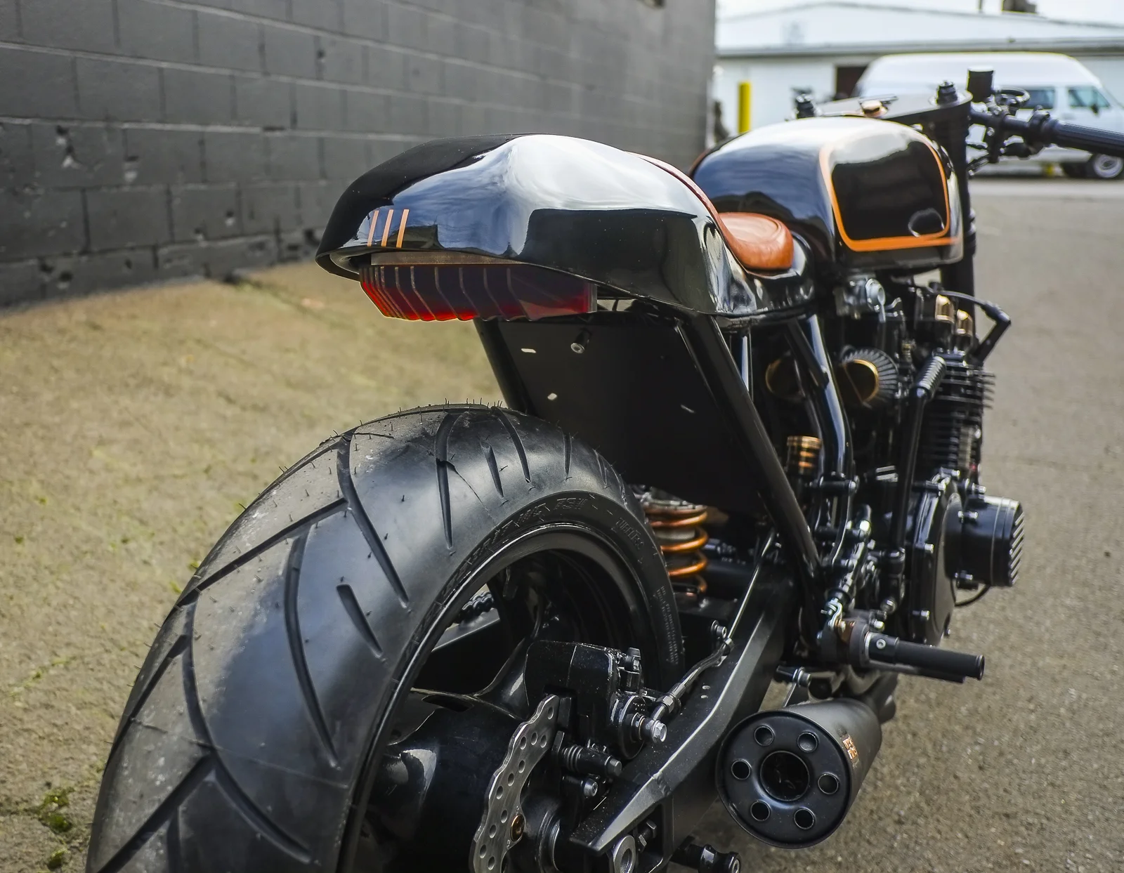 nova-pics-1moto2018-kz1000-5.jpg