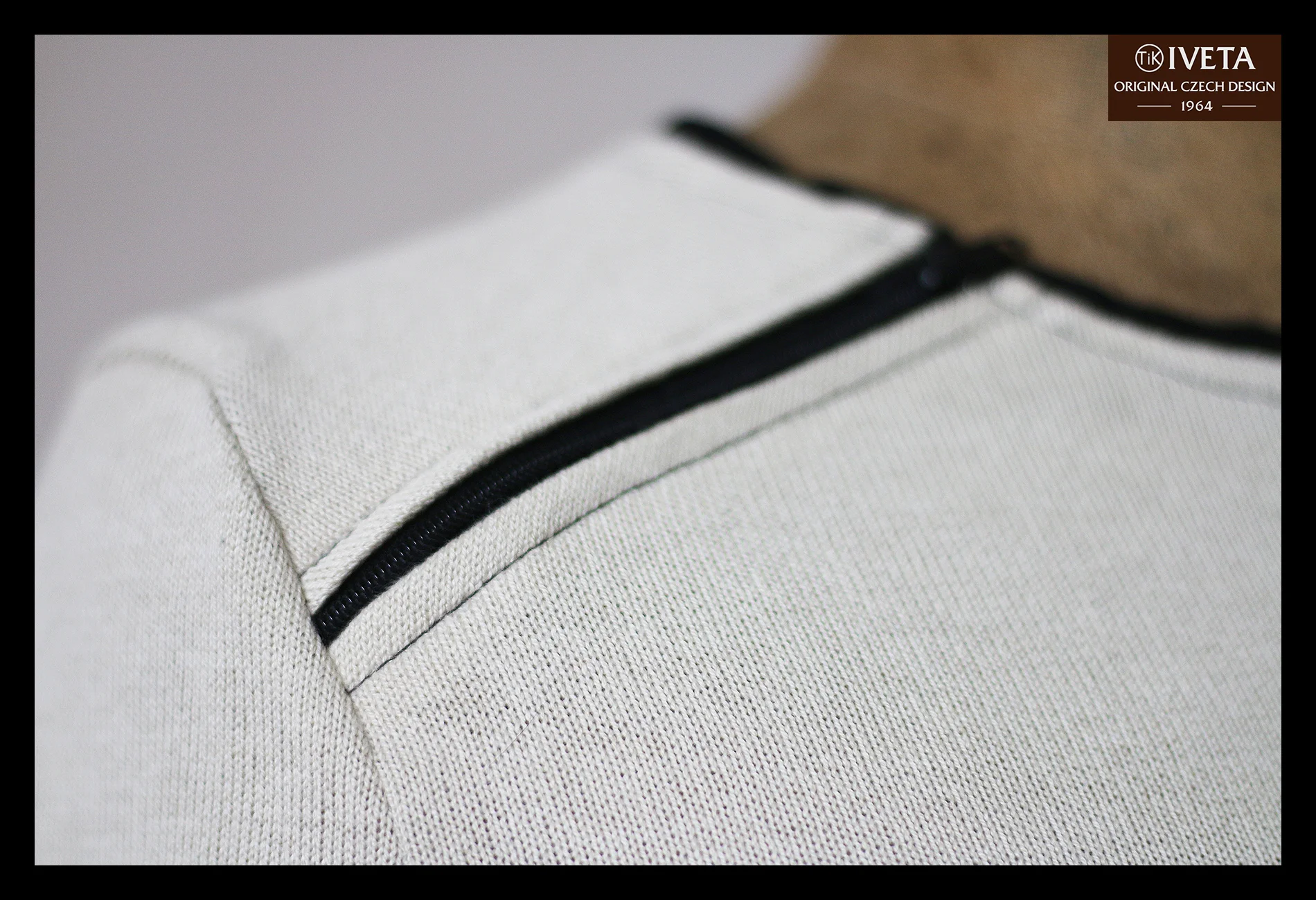 beige knit detailW.jpg