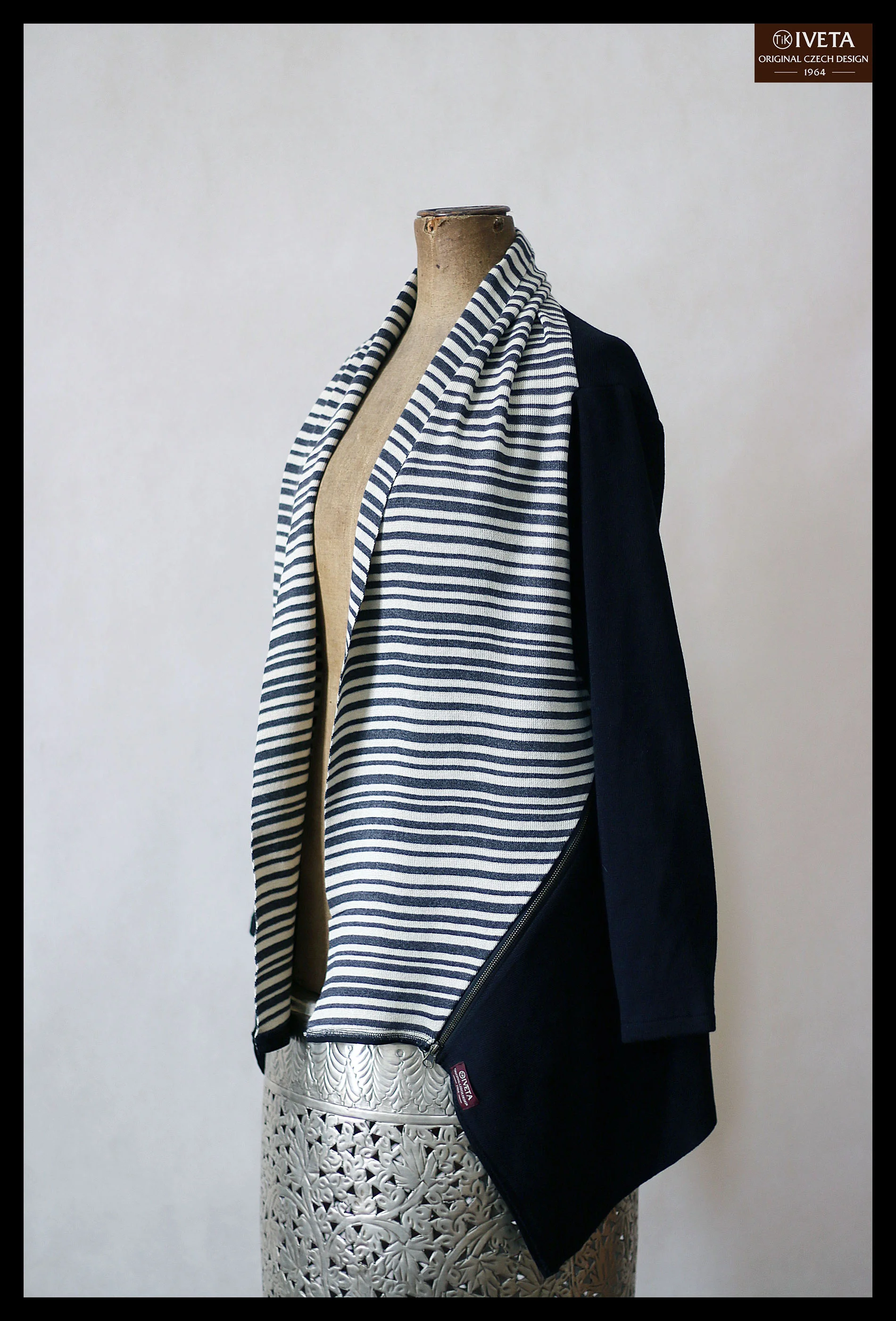black striped cardigan03W.jpg
