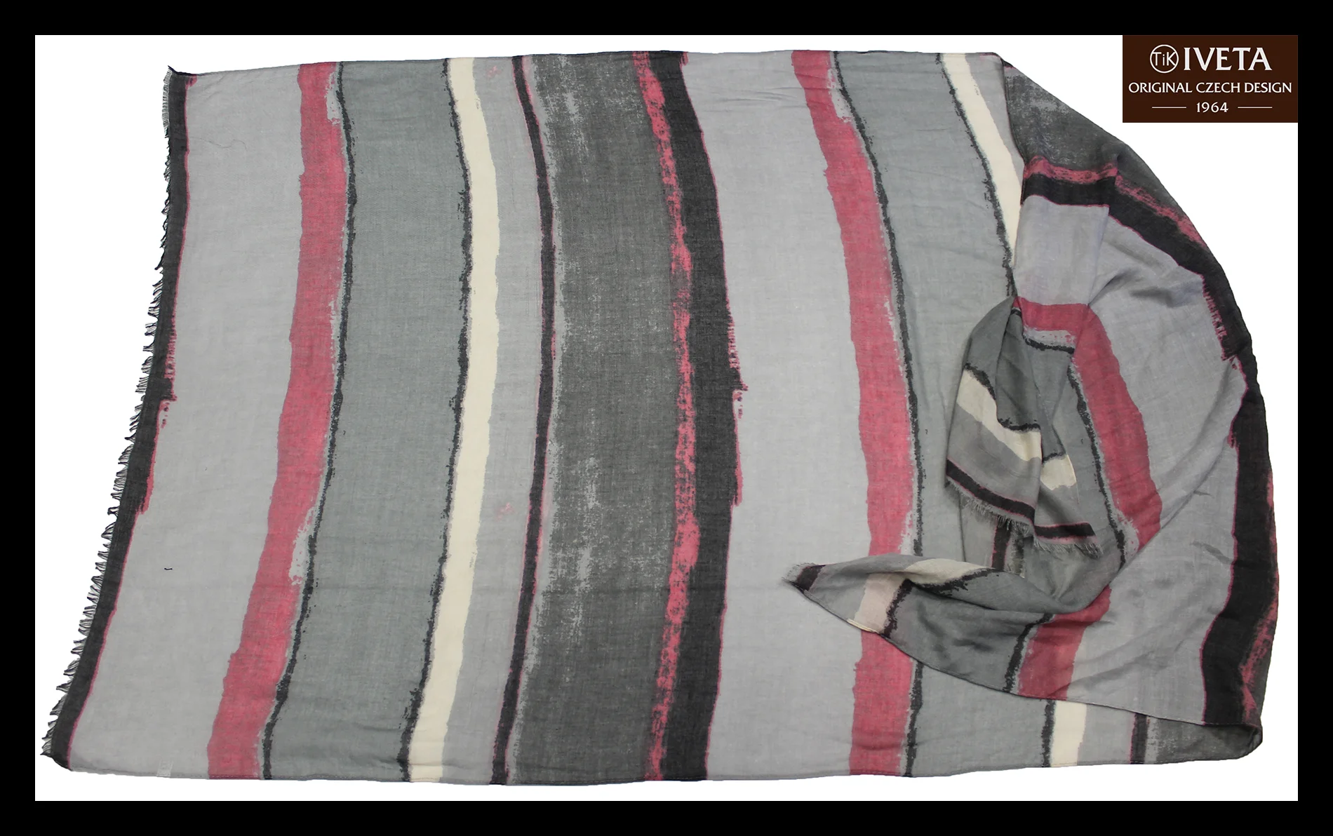 Grey-red-black-scarf-all.jpg