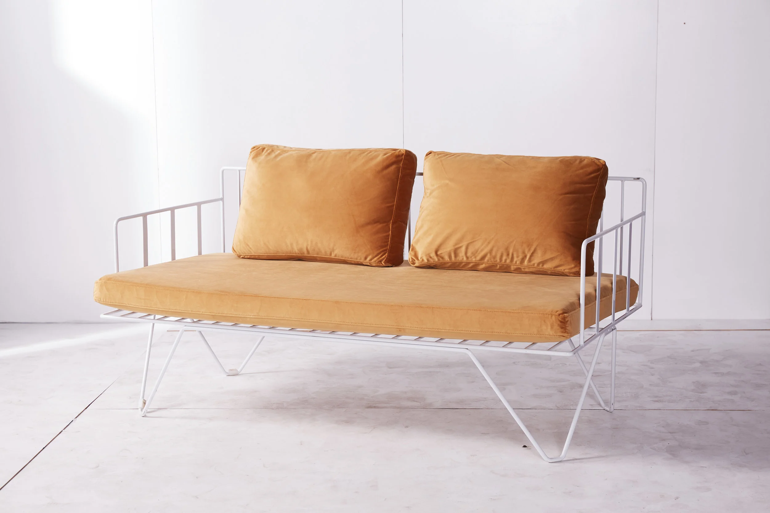 SIMPLY-SEATED-DEEP ETCH_155.jpg