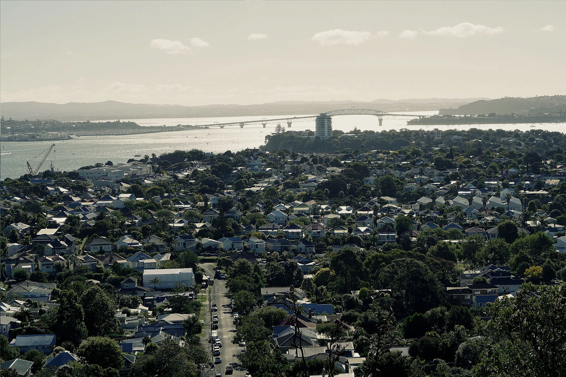 Vikkipedia-Staycation-Auckland-2-Blak-Frilly-Img15-3x2.jpg