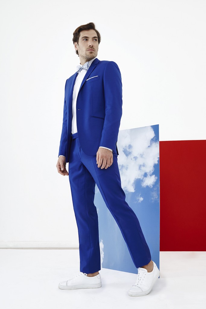 L'apiéceur Costume sur-mesure YVES en serge de laine 120's bleu roi 830€ / chemise sur-mesure 120€