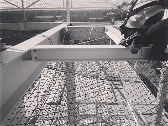 Installation of safety nets for roofing work.
Thanks to Seilpartner Berlin for the project.
Vielen Dank an die Firma Seilpartner GmbH f&uuml;r den Auftrag.
(www.seilpartner.com)
.
.
.
.
.
#industrialclimbing #ropeaccessgermany #workatheight #heightsa