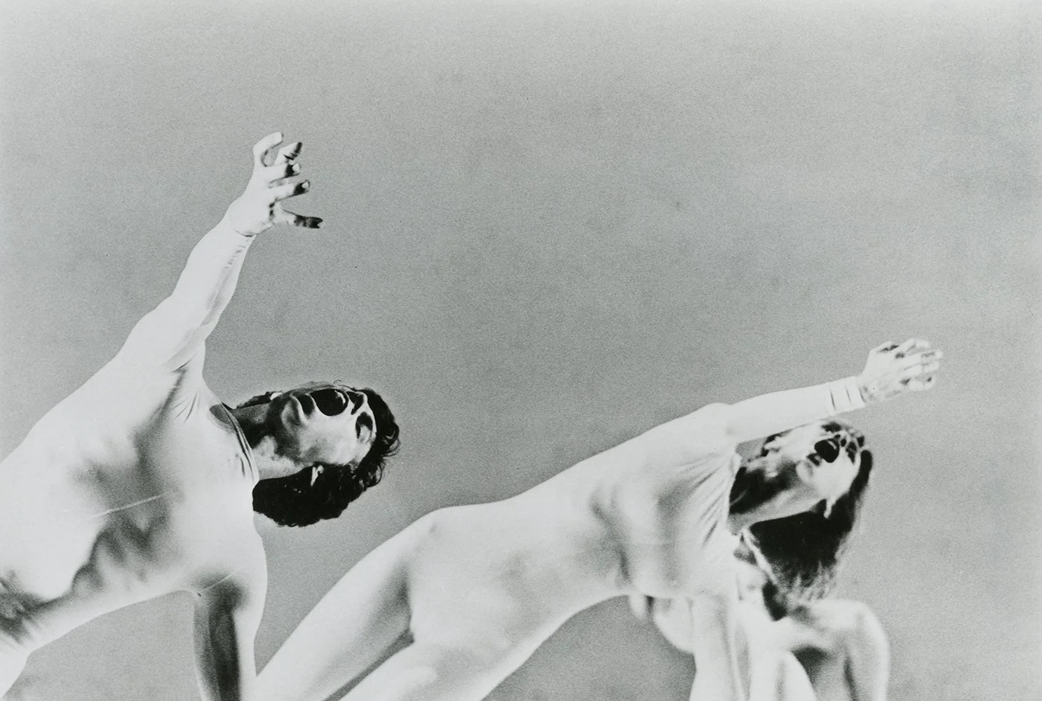      

 
    The first comprehensive monograph on Nancy Spanier, an artist whose career illuminates the legacy and transformation of American modern dance.    Nancy Spanier: The Arc of a Dancing Life &nbsp;presents the first full-length critical stud