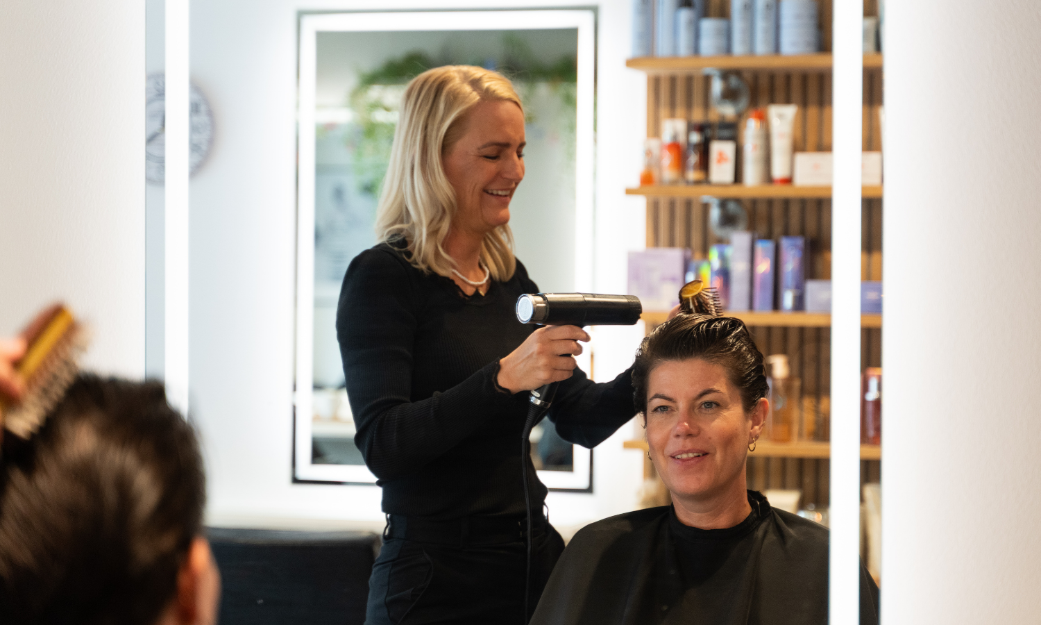 Frisør K Coiffure 4.png