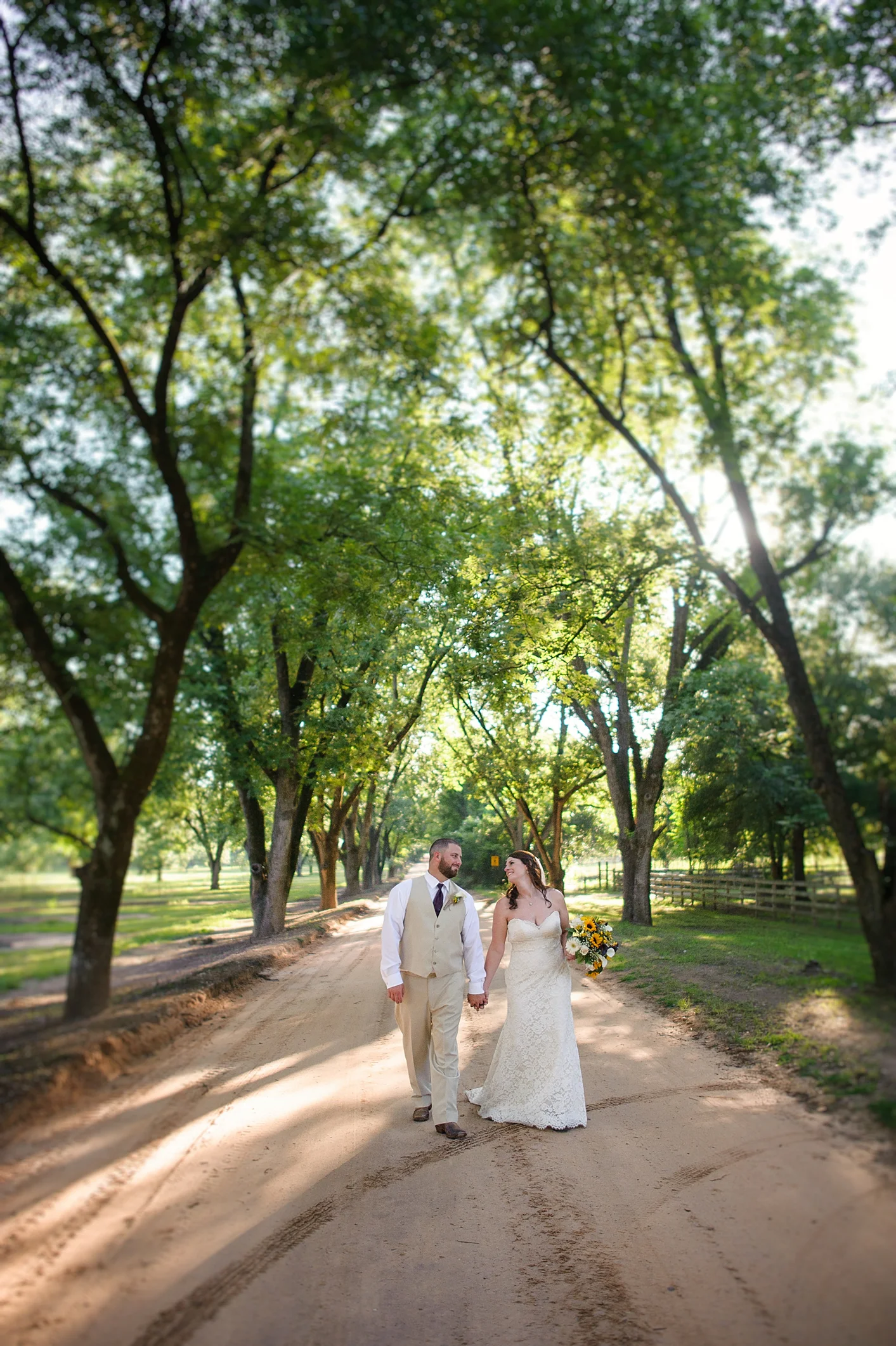 Lacy &amp; Nick: The Cedar Barn of Souther Bridle Farms 