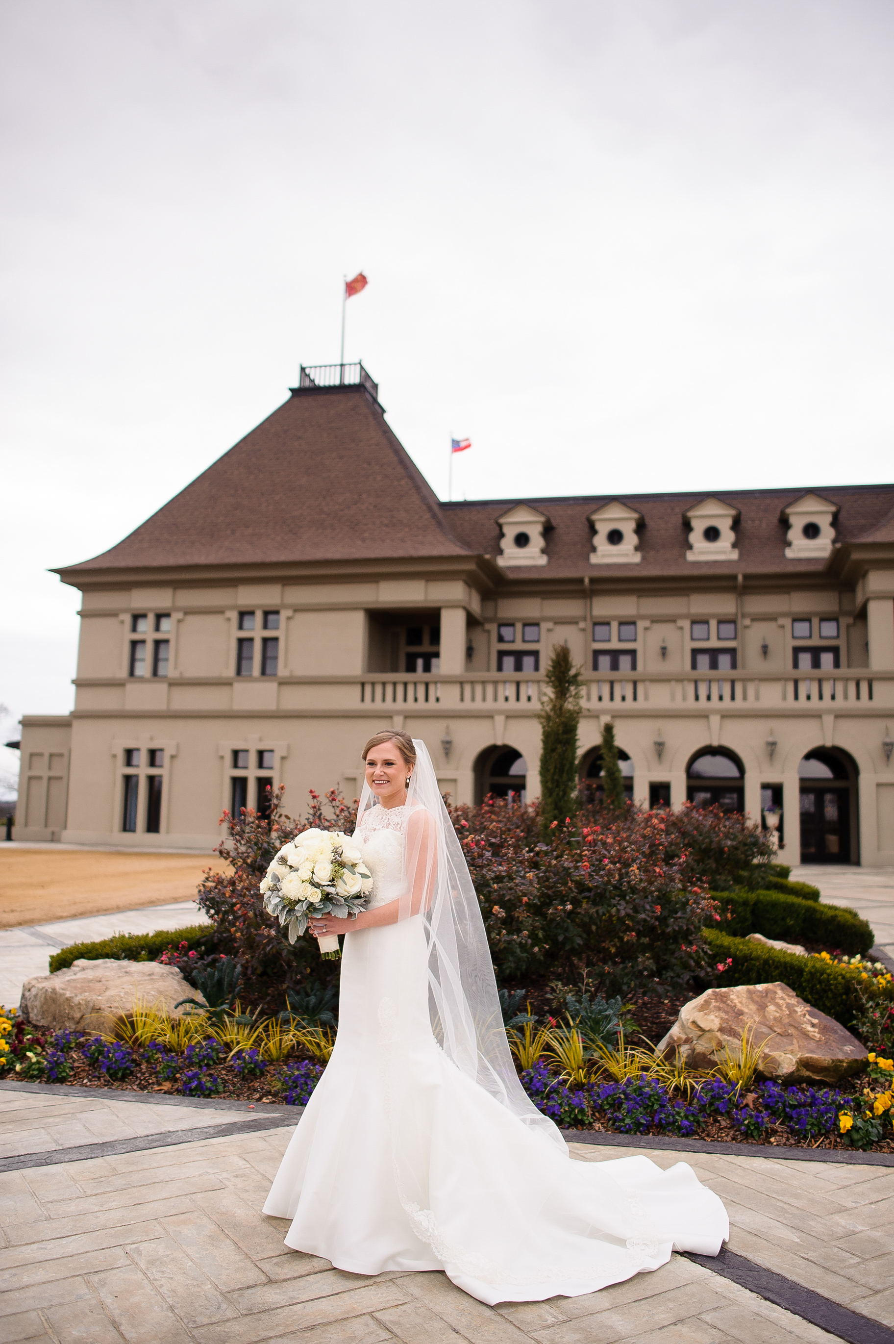 grand elegant winter vineyard wedding15.jpg