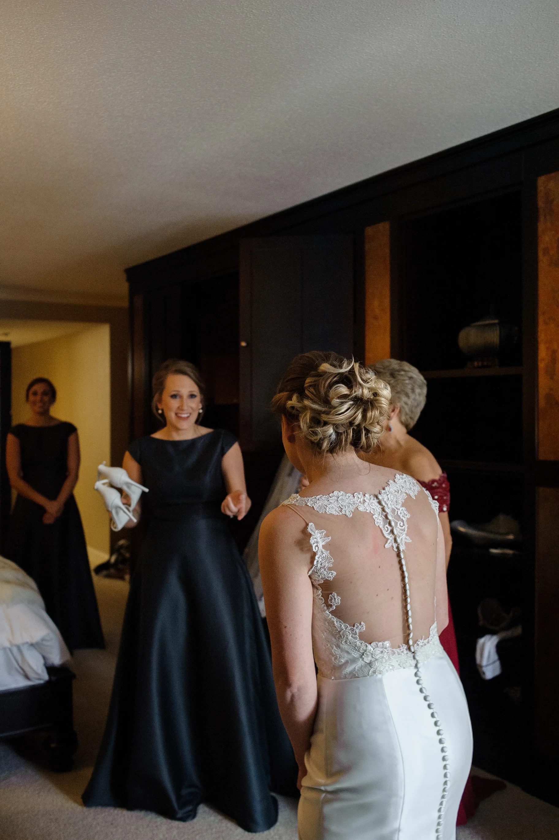 grand elegant winter vineyard wedding37.jpg
