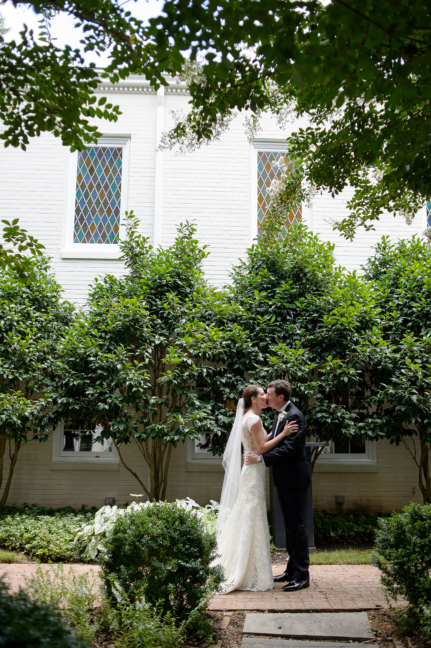 intimate summer Atlanta wedding57.jpg