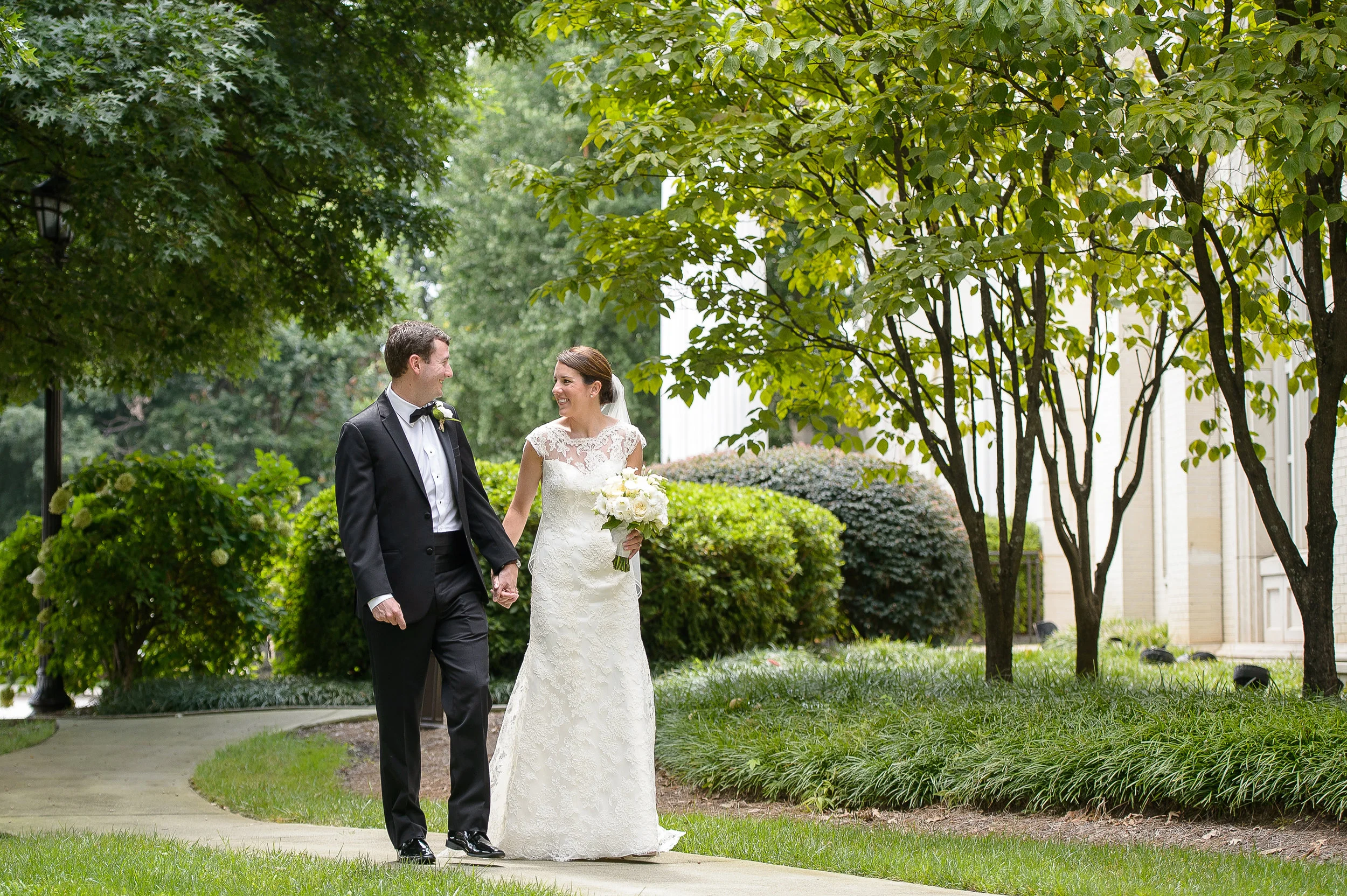 Meghan &amp; Andrew: Intimate Summer Atlanta Wedding