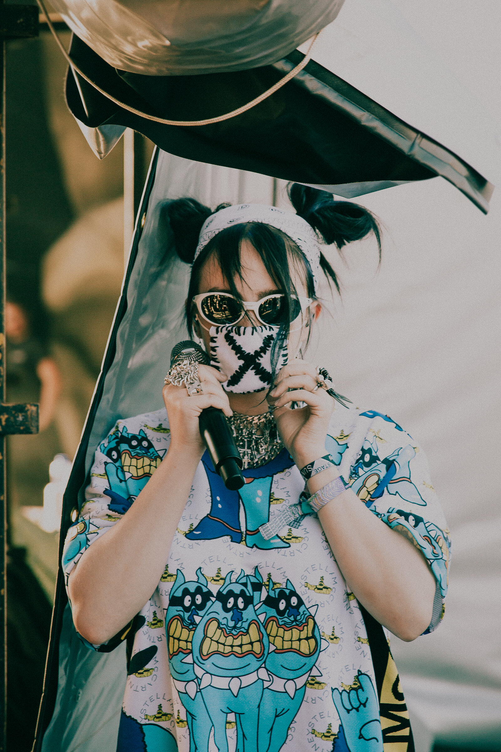 2020.06.30 Billie Eilish_Glastonbury_LF-1.jpg