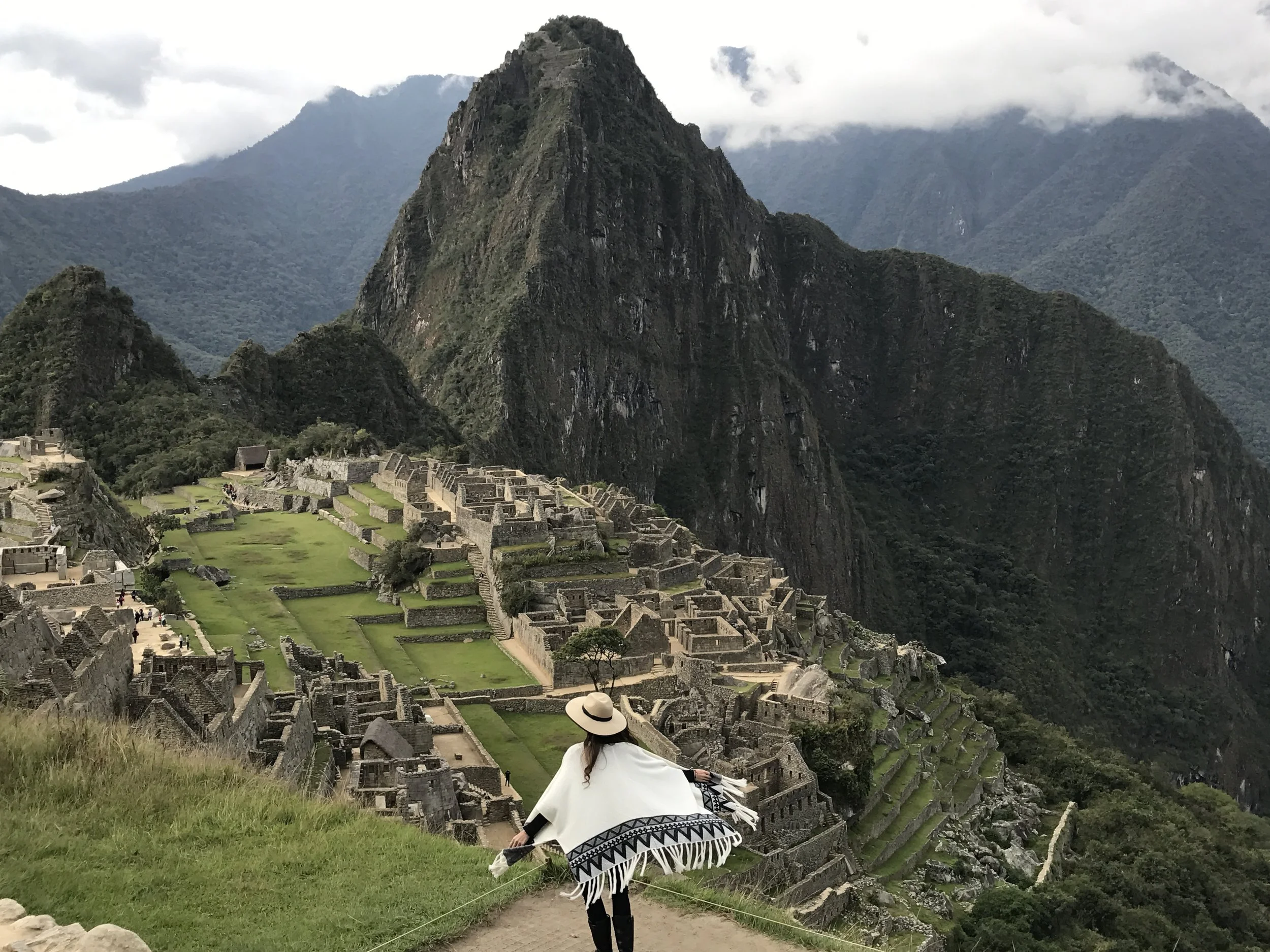 The Solo Traveler's Guide to Joining a Group Tour