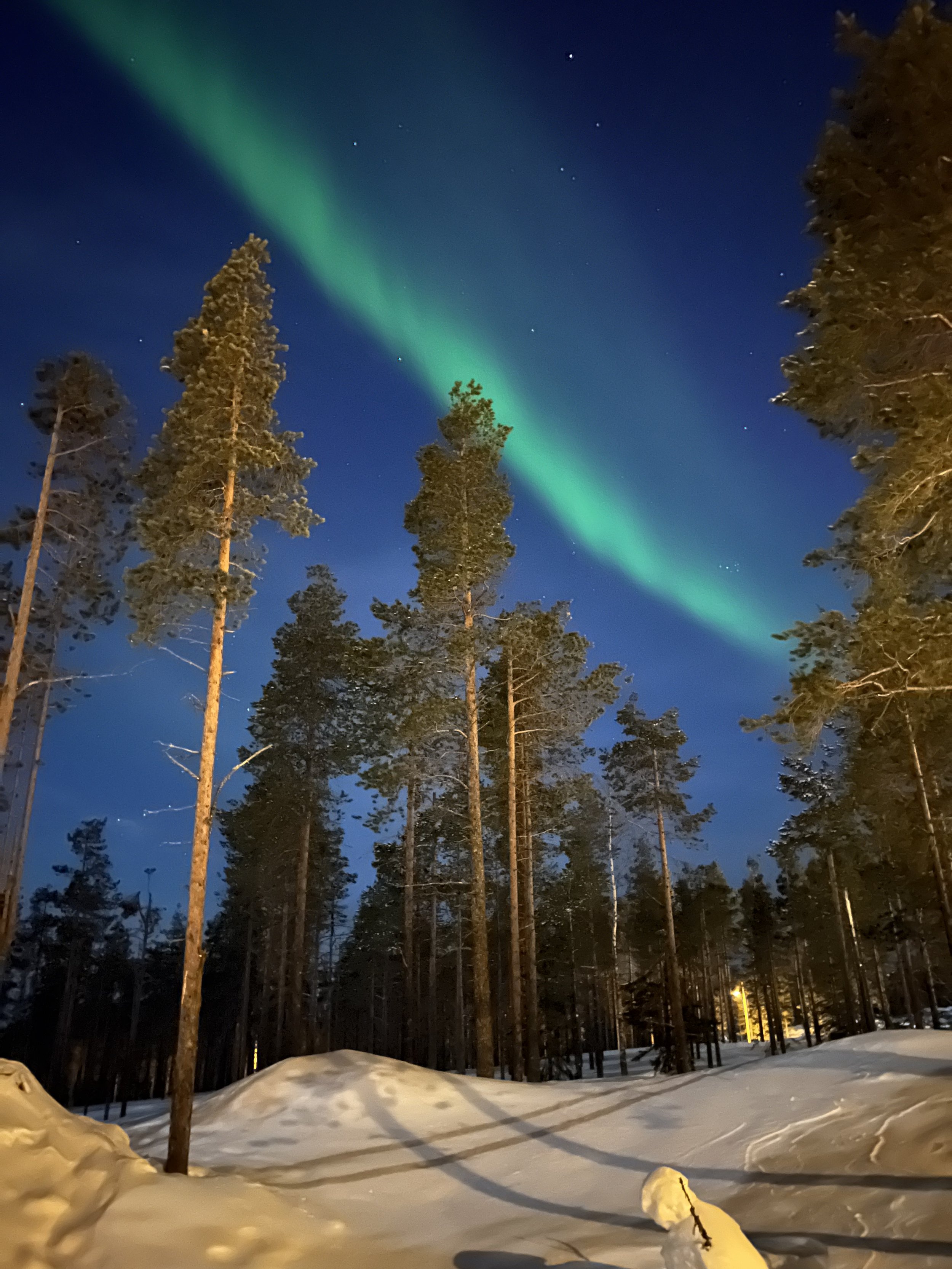  The aurora on my first night in Finland, during an almost full moon 