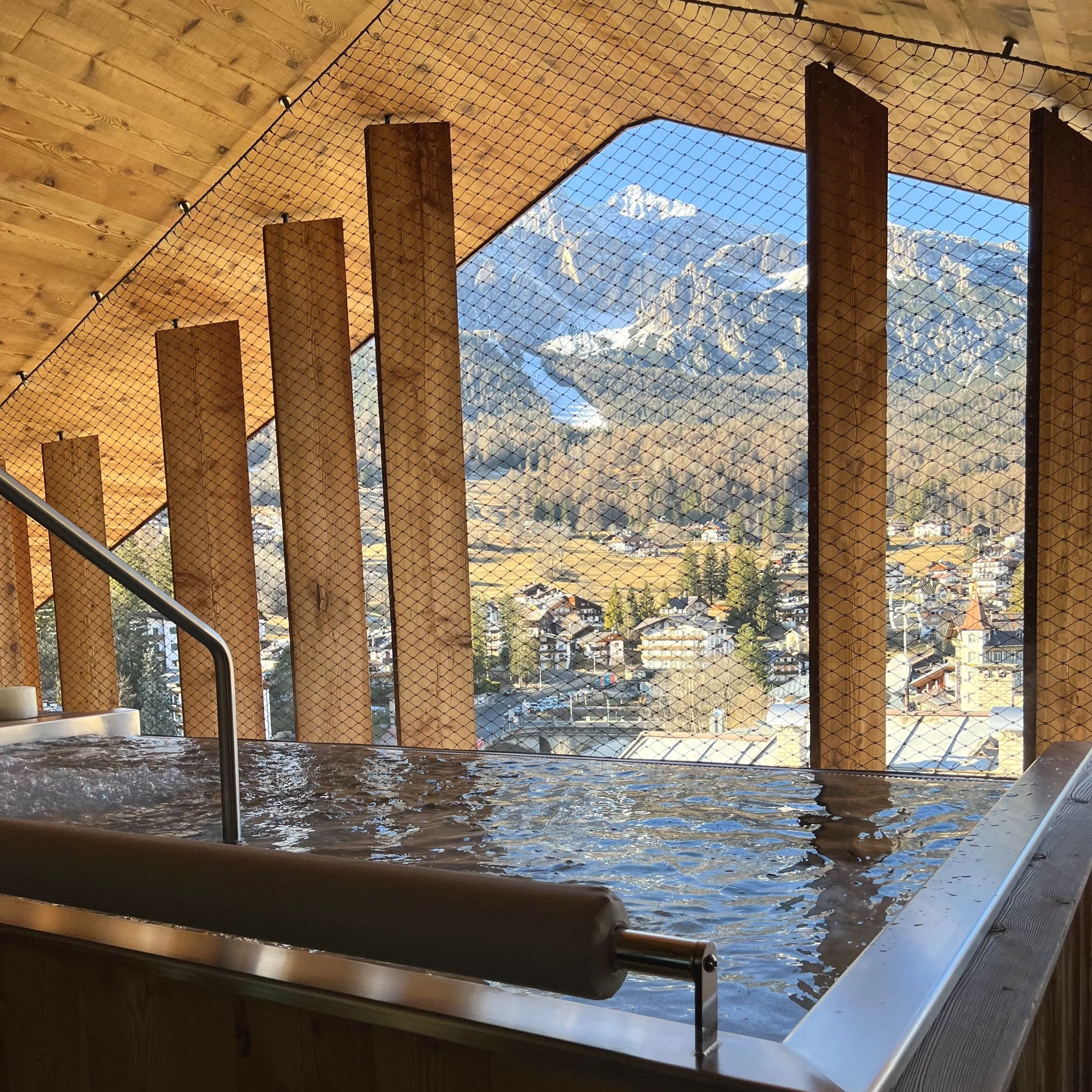 Hotel de LEN in Cortina d'Ampezzo: A Dog-Friendly Destination in the Dolomites