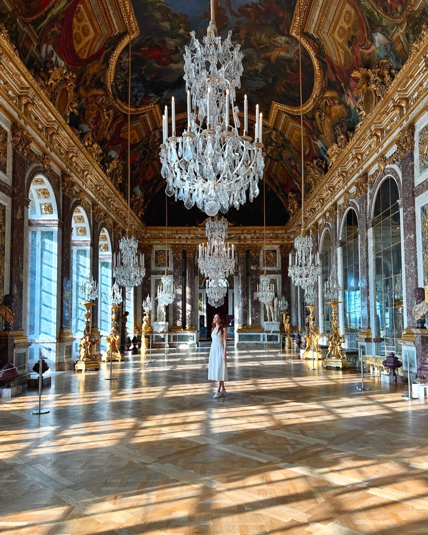 🌍 @sheisnotlost with @ananewyork 🌍 in the Ch&acirc;teau de Versailles, France @airelleschateaudeversailles #sheisnotlost