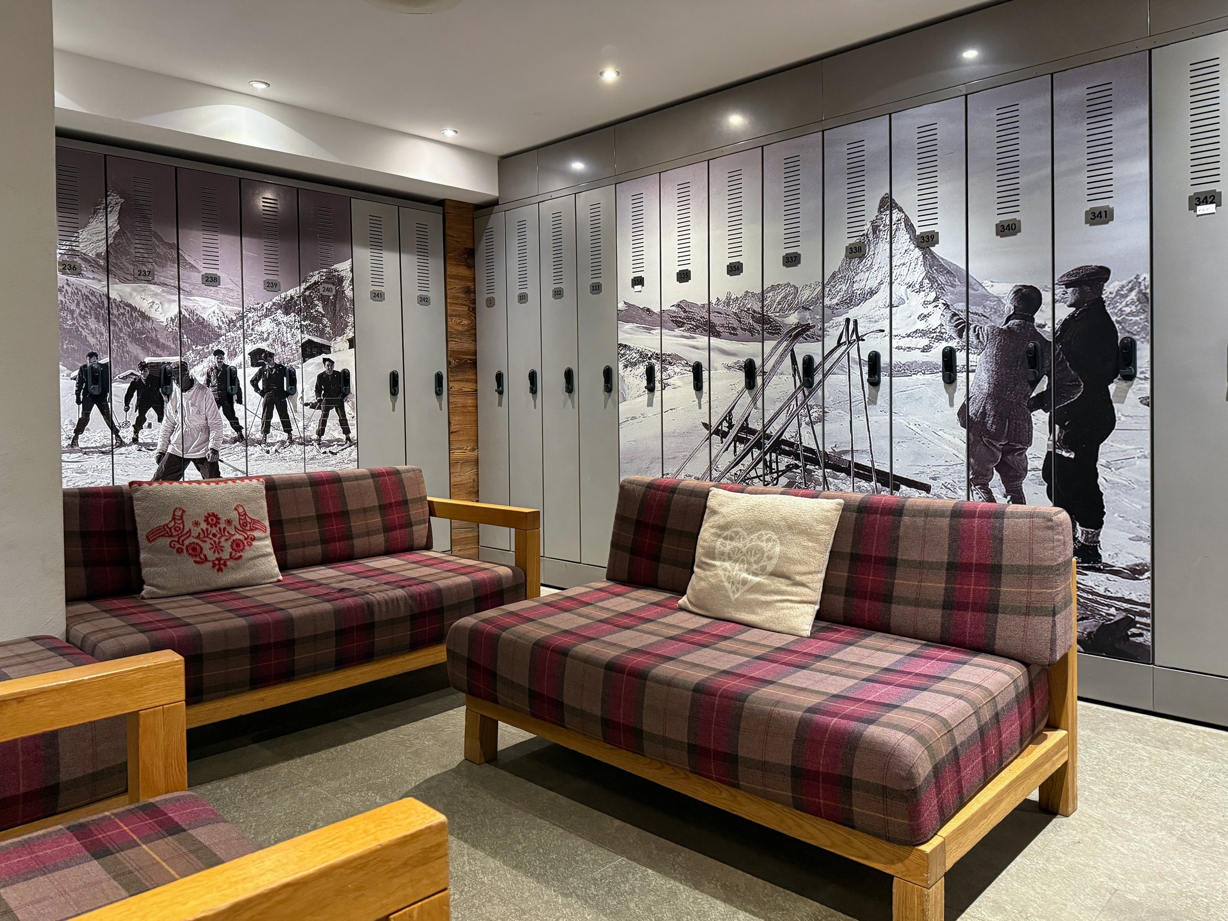 Mont Cervin Palace -41.jpg