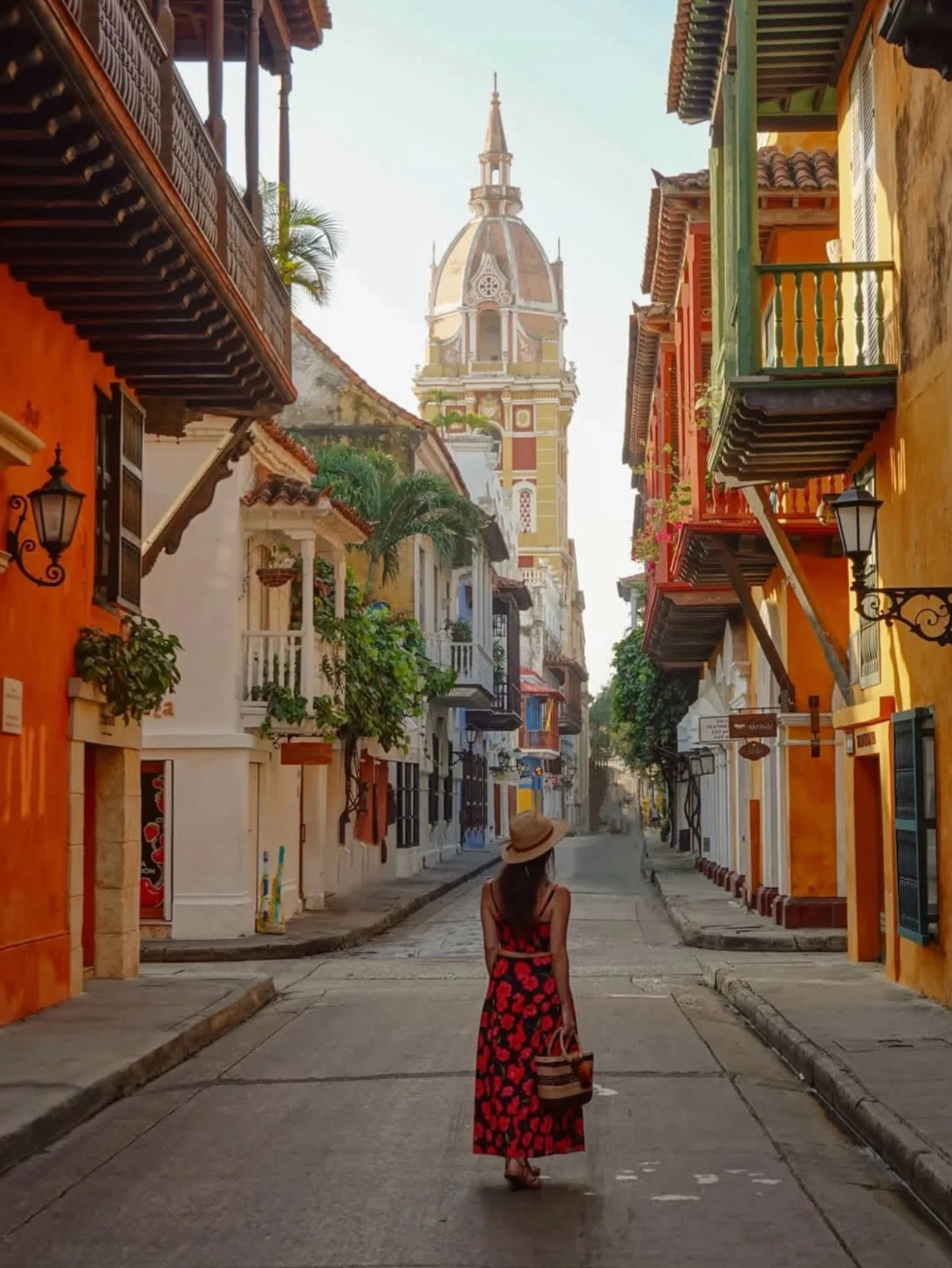 🌎 @lovely_wander is Not Lost 🌎 in Cartagena, Colombia #sheisnotlost