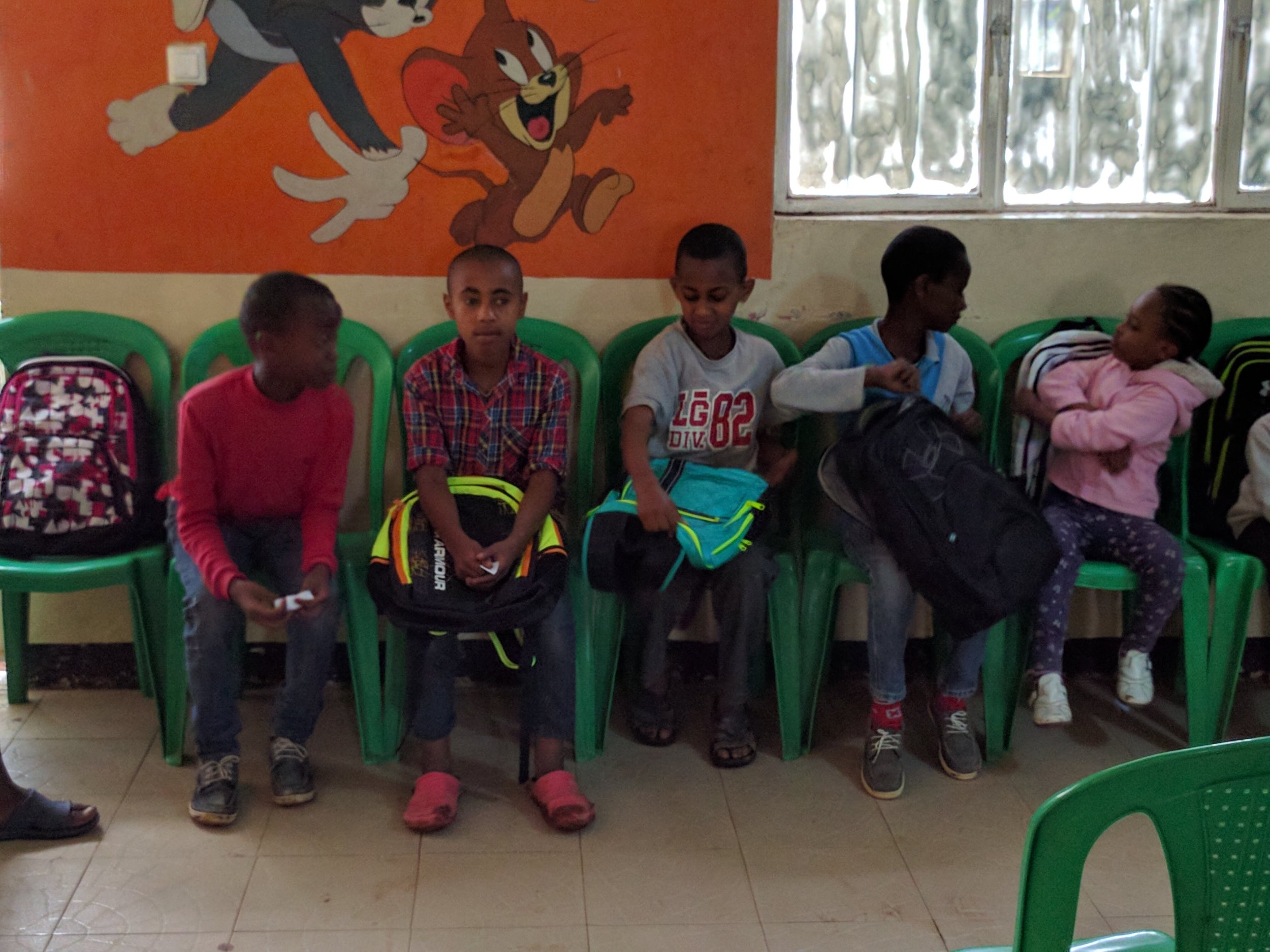 Kids with their backpacks