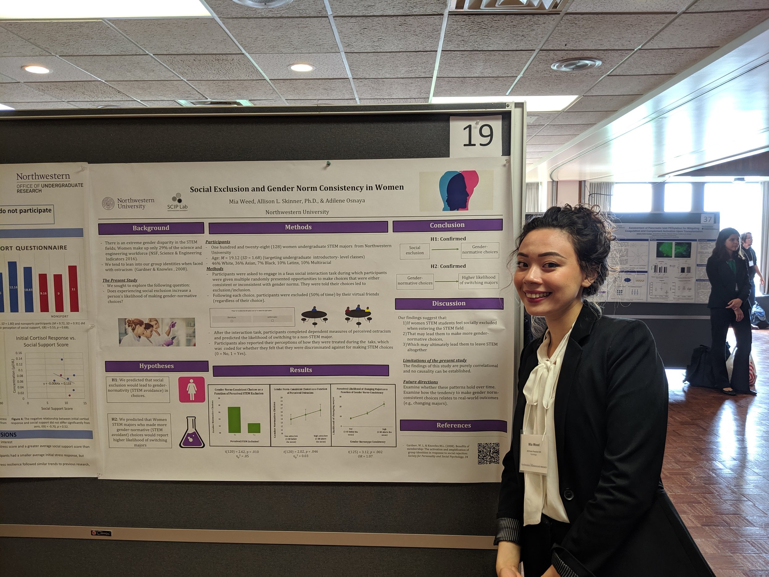 Mia Weed presenting her research at the 2019 Undergraduate Research and Arts Expo