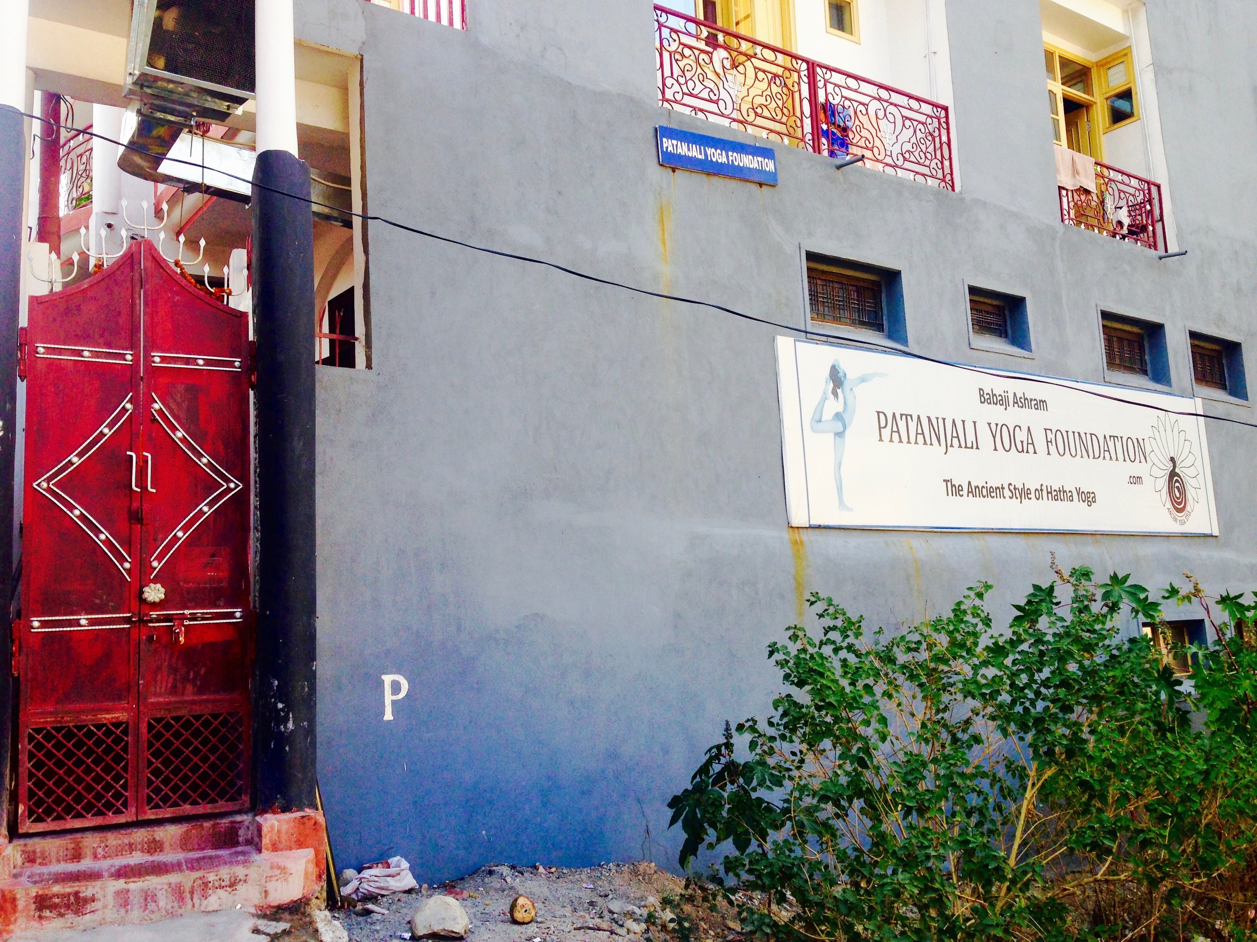 Close to our apartment are many yoga schools scattered about