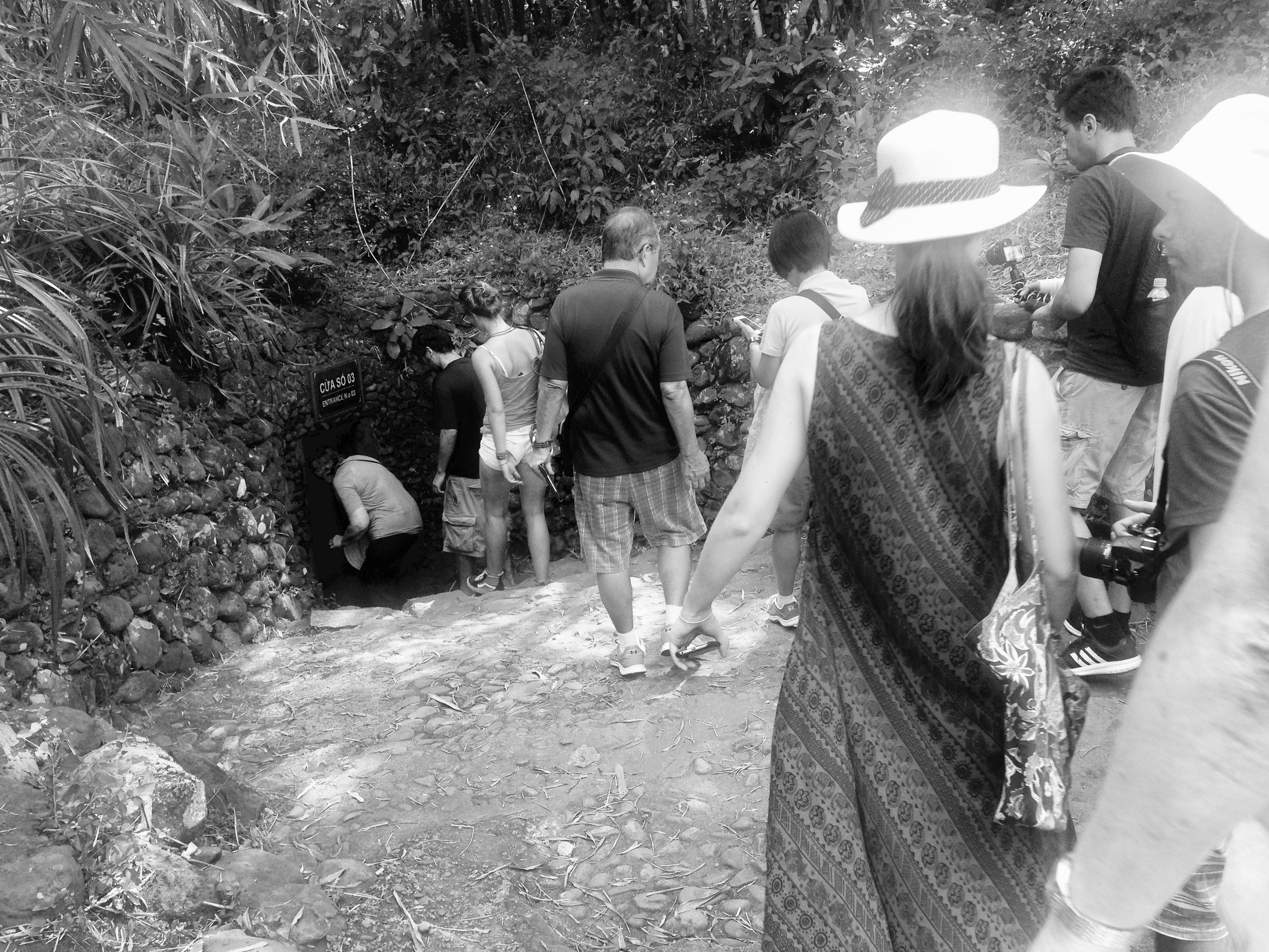 Here we go, inside the Vu Chi Tunnels...