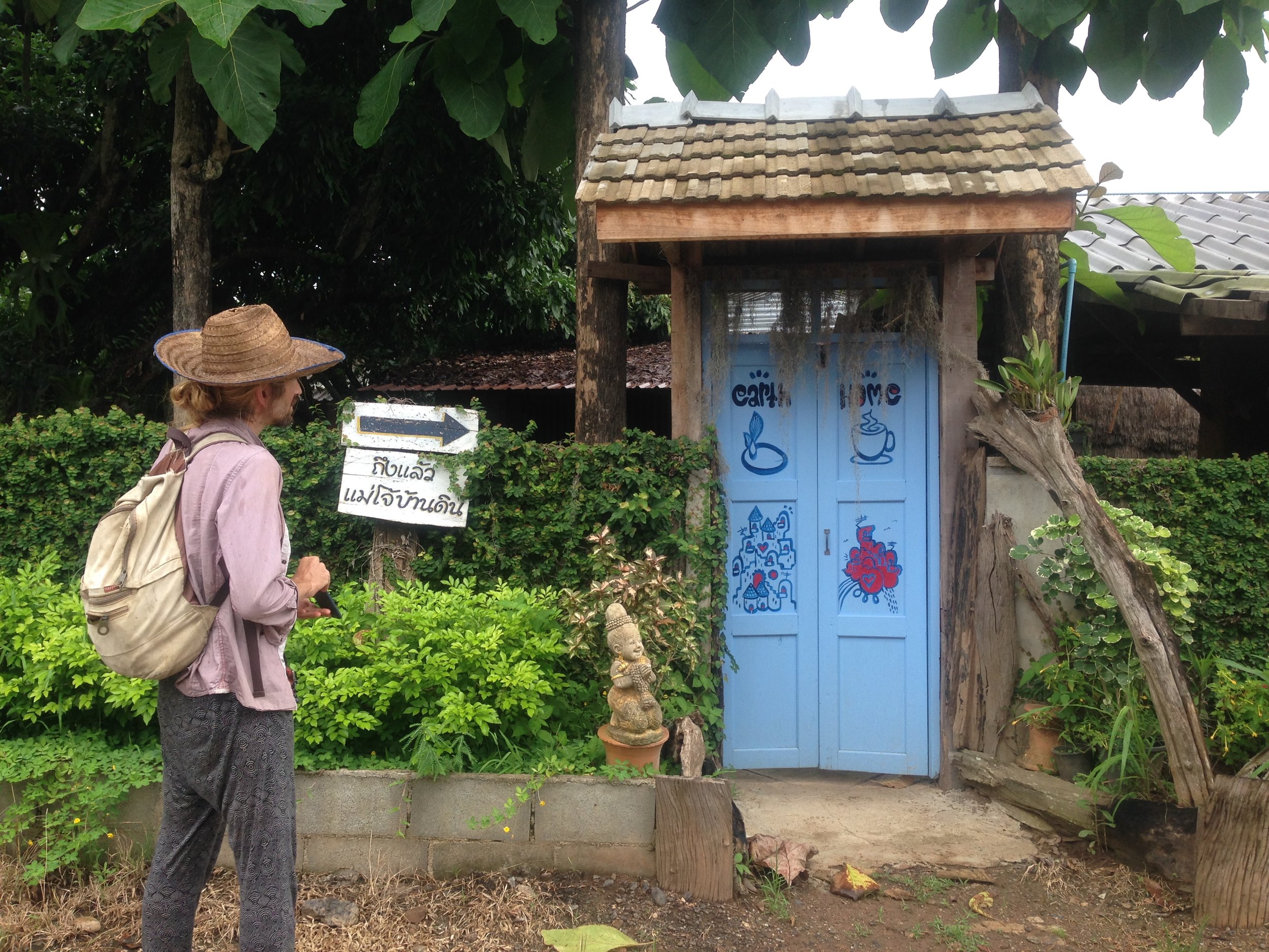 Field trip to Earth Home, a cafe in the village outside Panya; sometimes it's open, sometimes it's not. So is the life of a #villagecafe