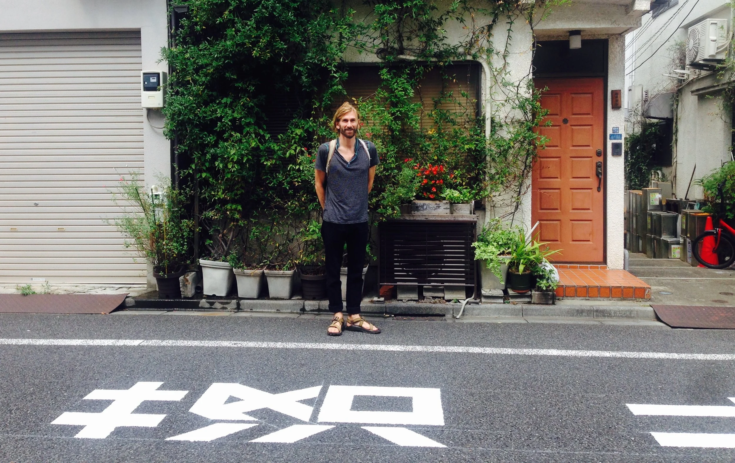 Wandering the residential streets of Roppongi