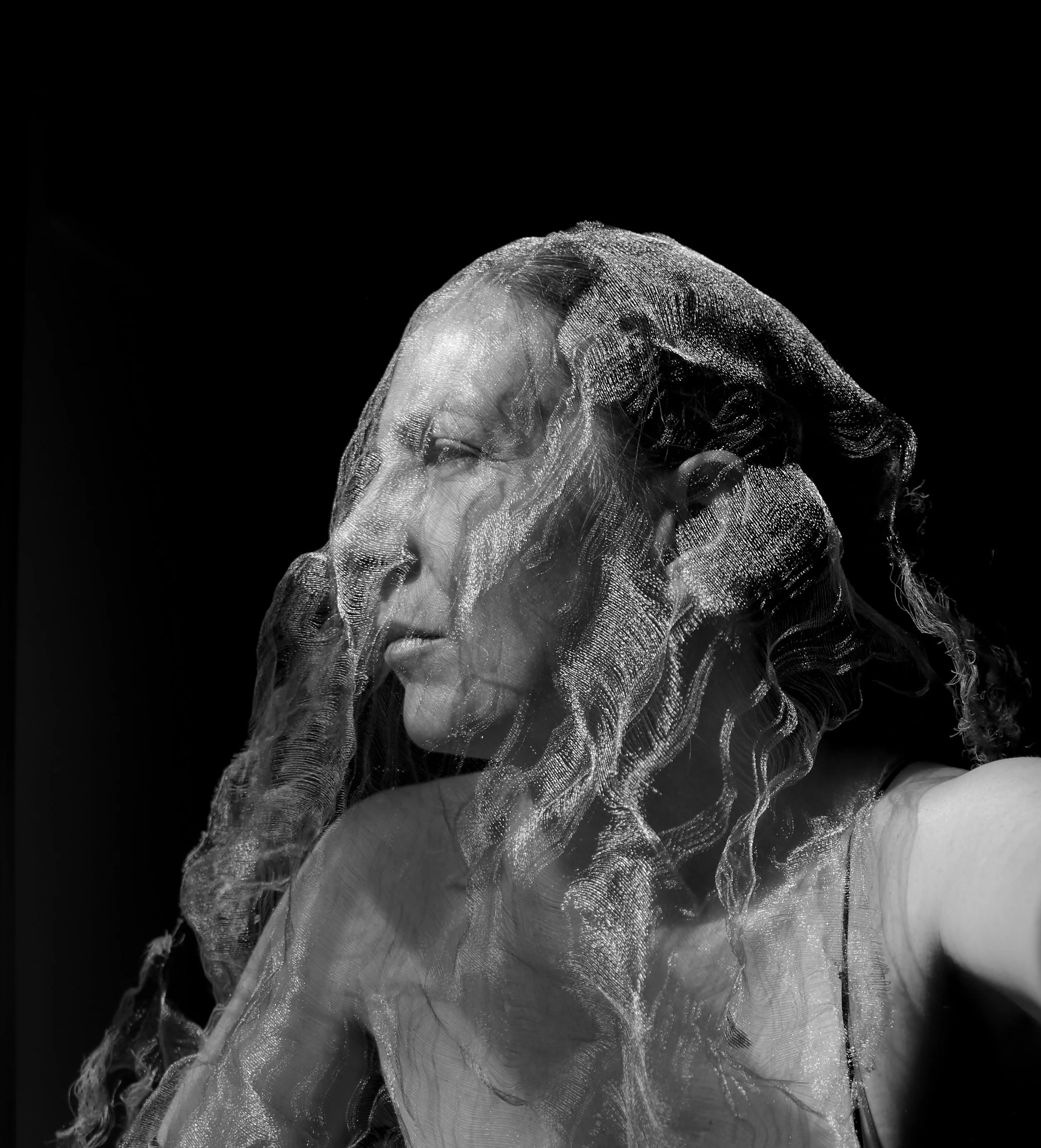  "Second Skin". Digital photograph (with artist's handwoven cotton and stainless steel). 2019. 