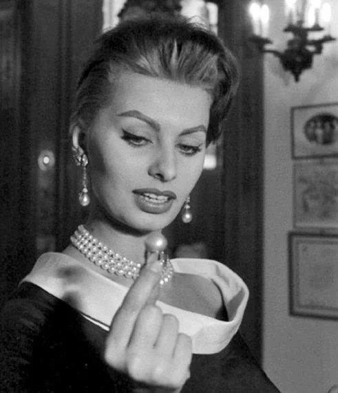 Sophia Loren at Cartier in Paris