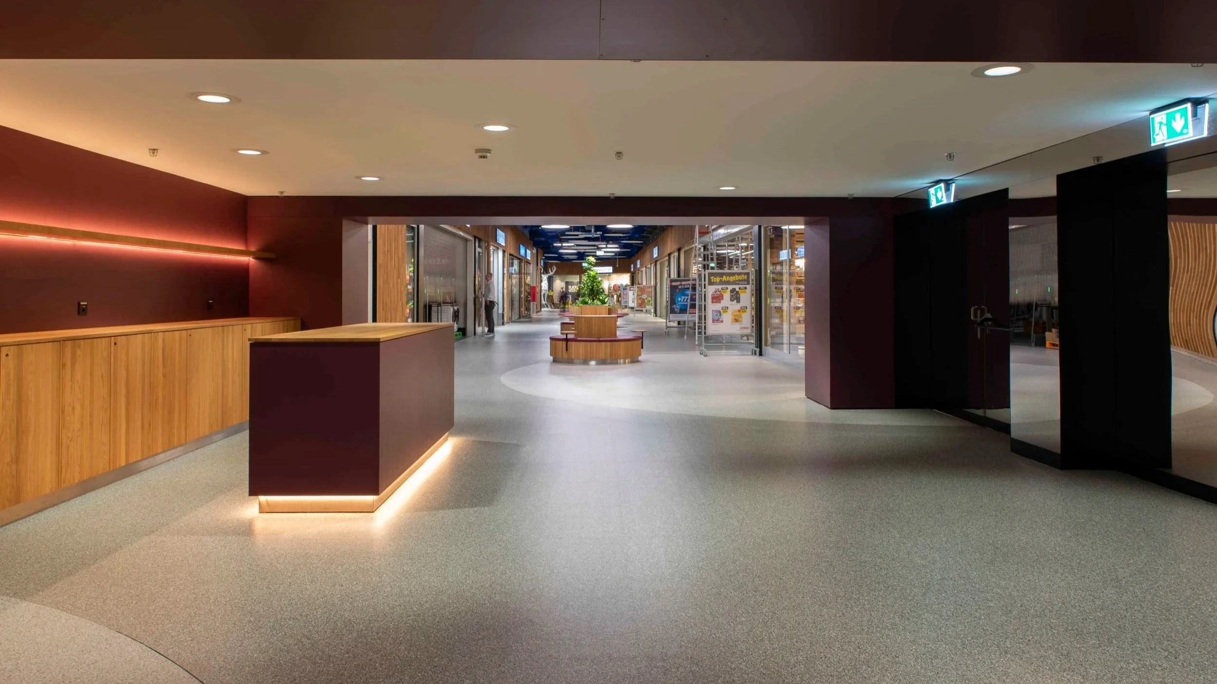 Individuelle Einbaumöbel für den öffentlichen Bereich