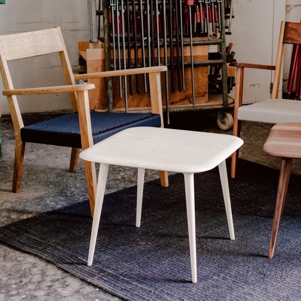 Fantastisch Elastisch!

Das Holz der Esche hat die grossartige Eigenschaft, dass es sehr elastisch ist. Wer sich also die Holzart einpr&auml;gen will, kann sich beim n&auml;chsten Feldaufzug am Barren achten🤸&zwj;♀️. Diese sind eigentlich immer aus 