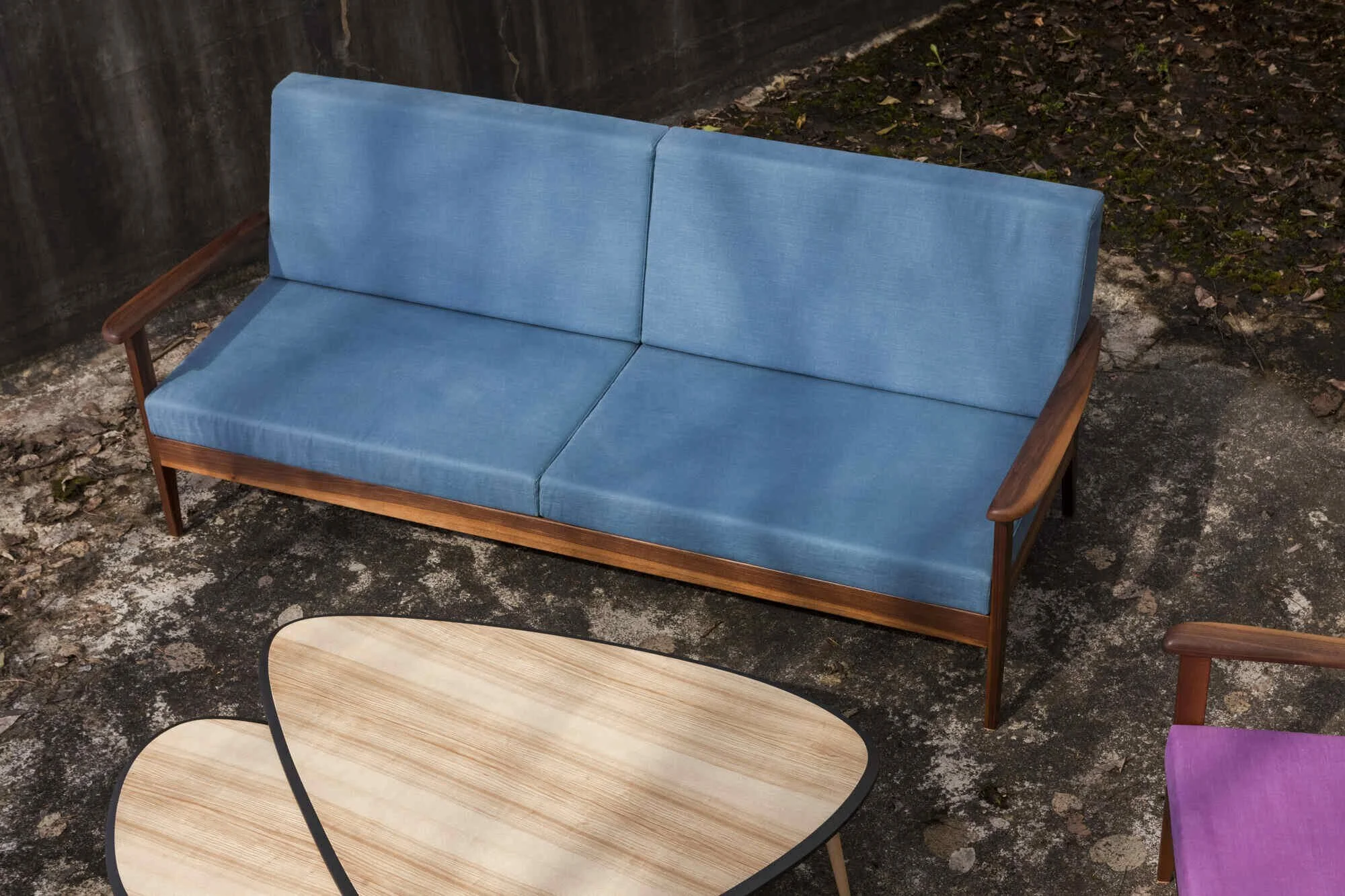 Sofa Design aus Holz.jpg